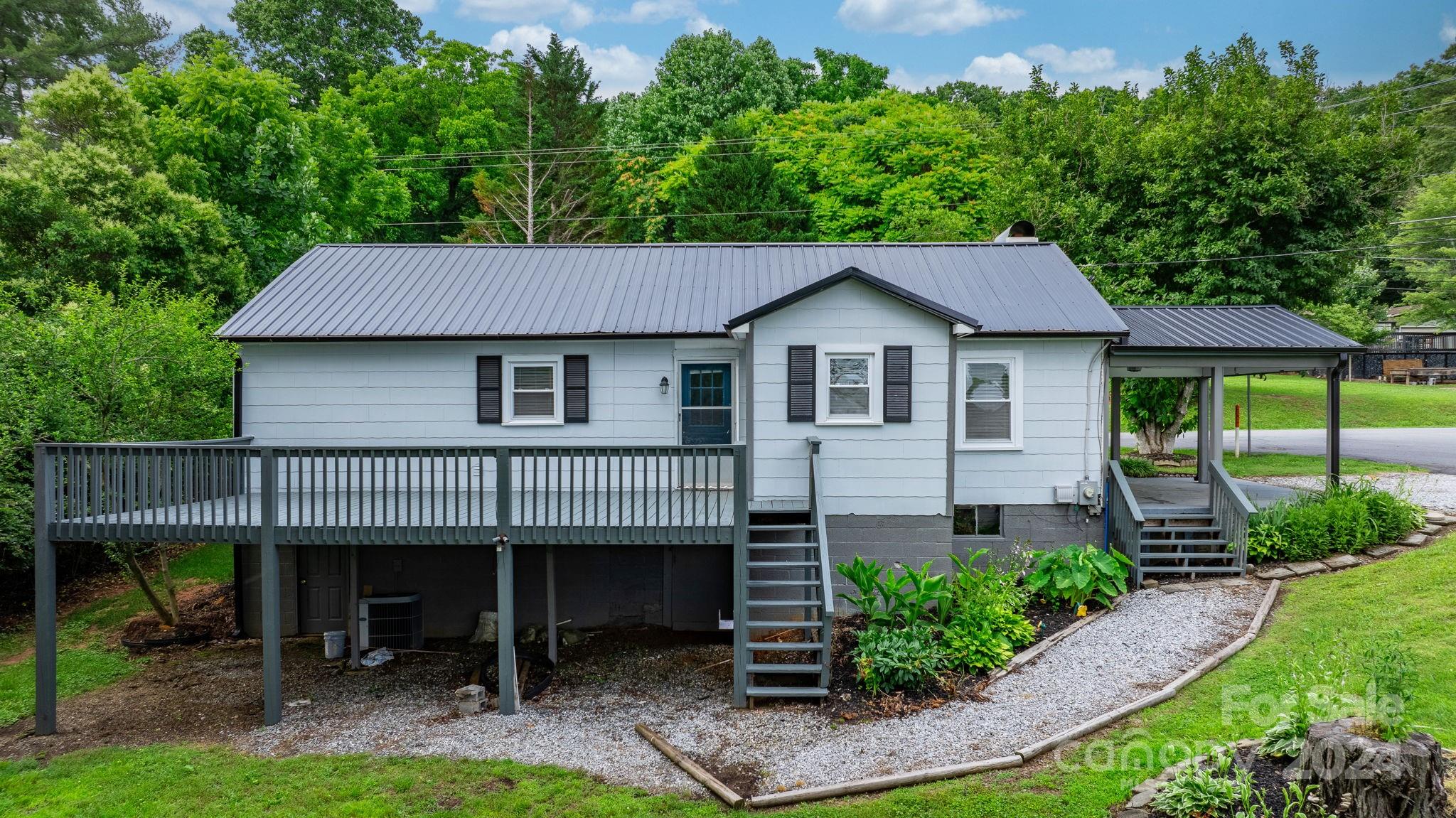 110 Countryside Drive SE