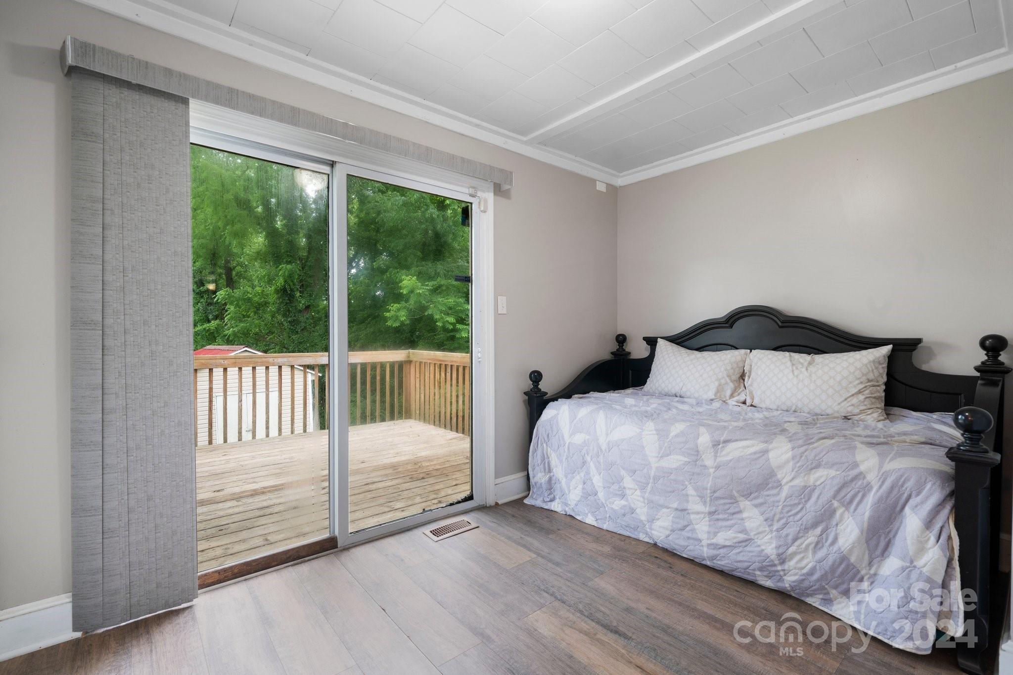 417 Realty Street SW