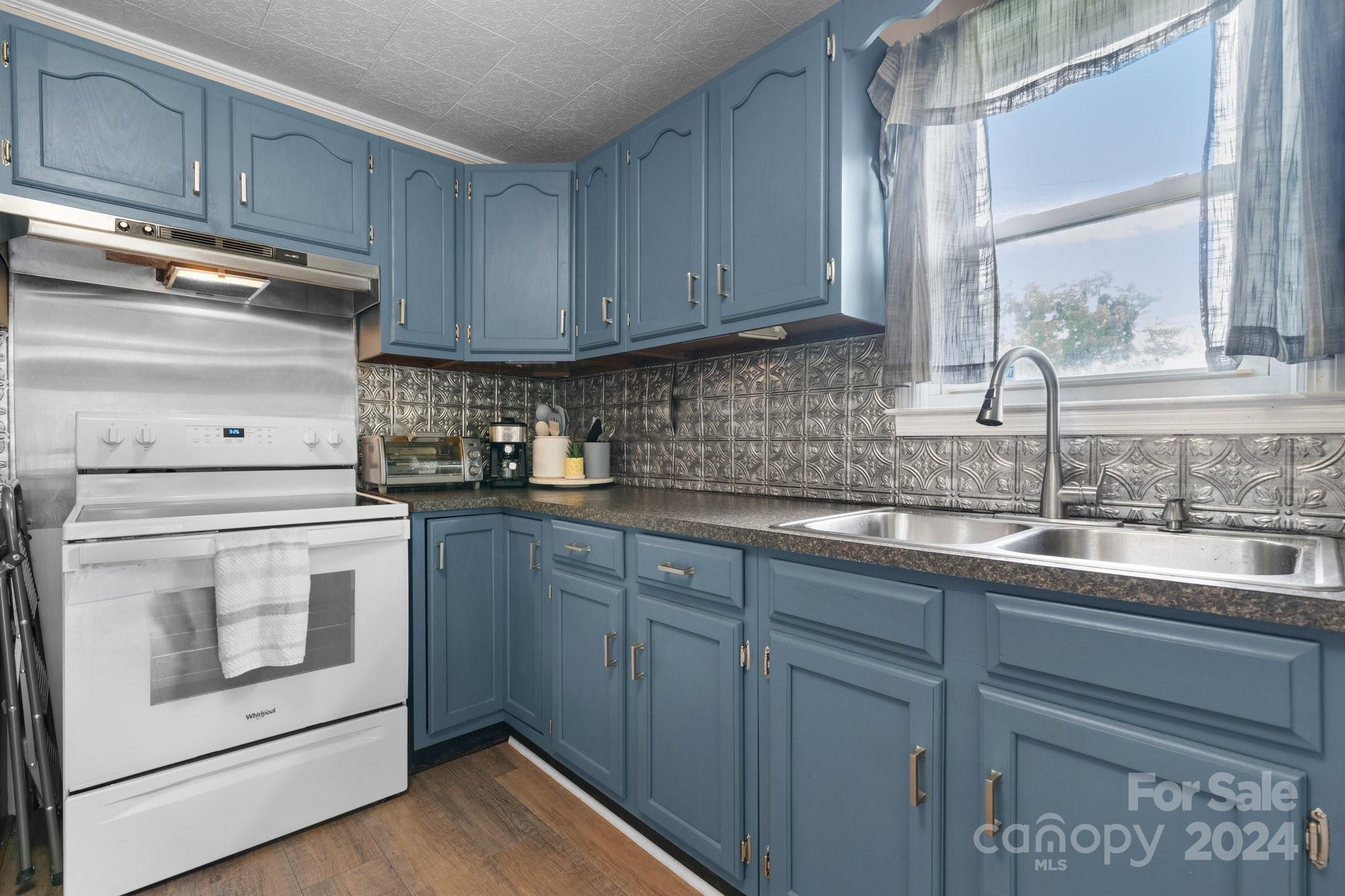 417 Realty Street SW