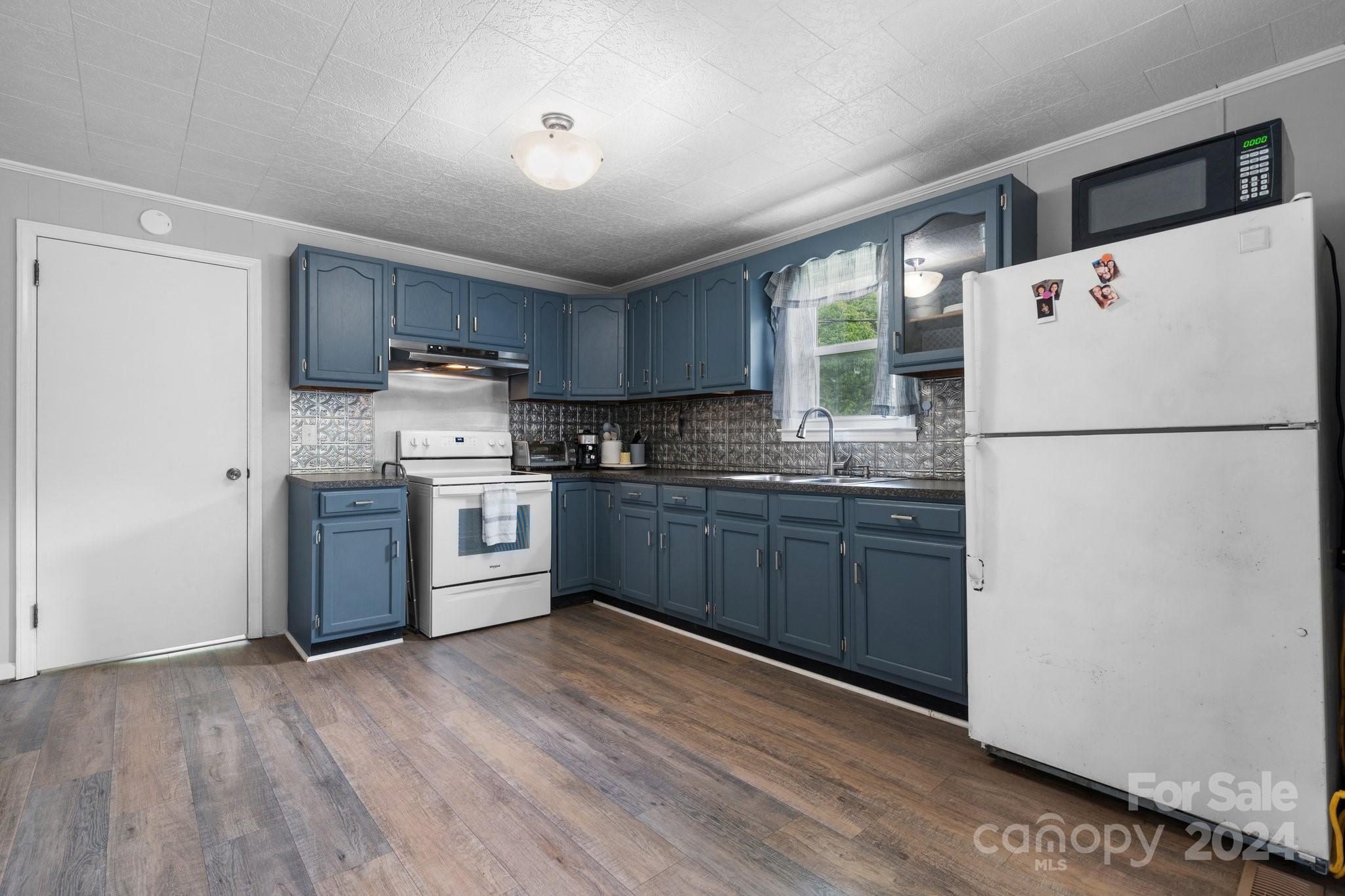 417 Realty Street SW