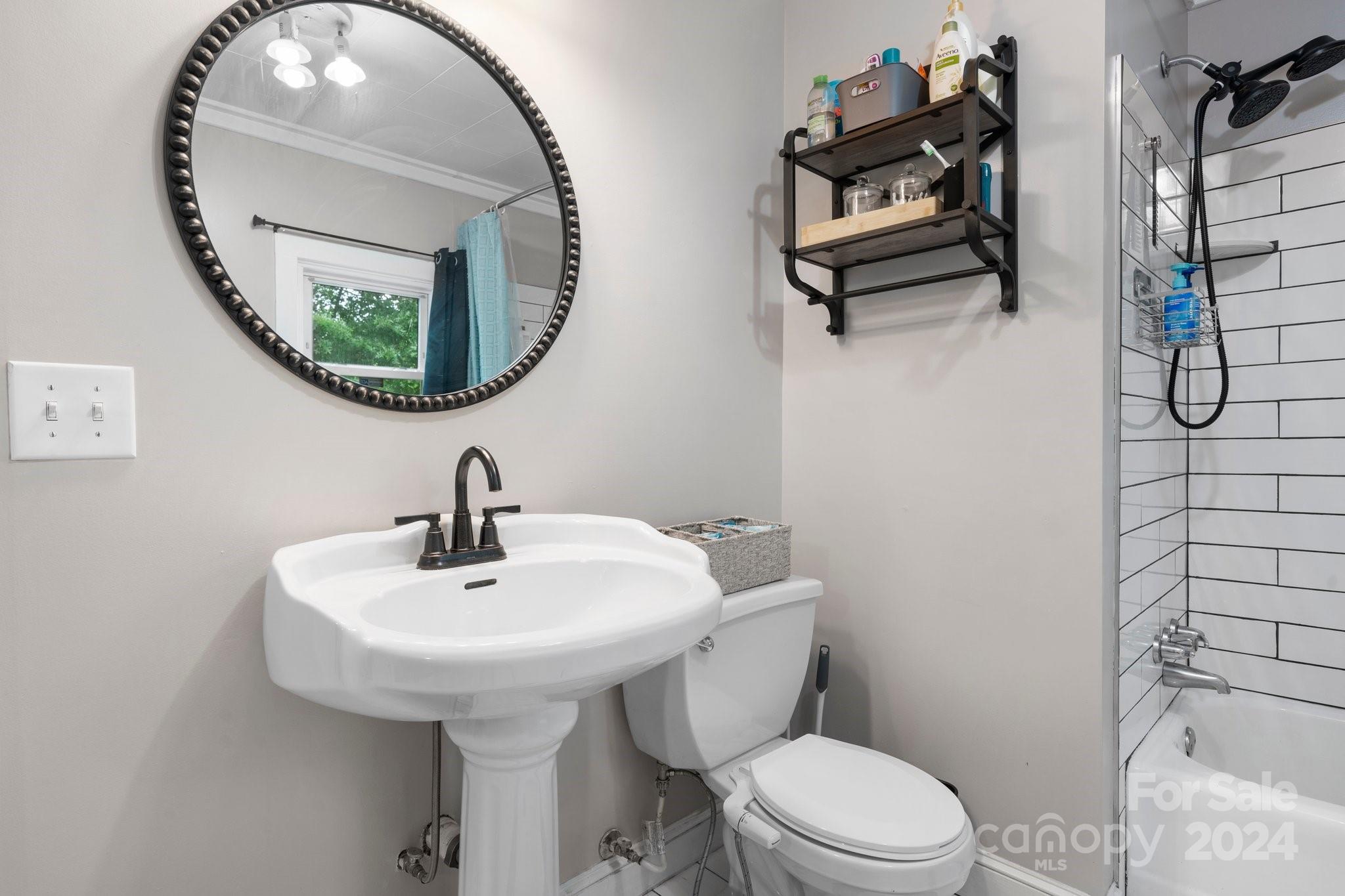 417 Realty Street SW