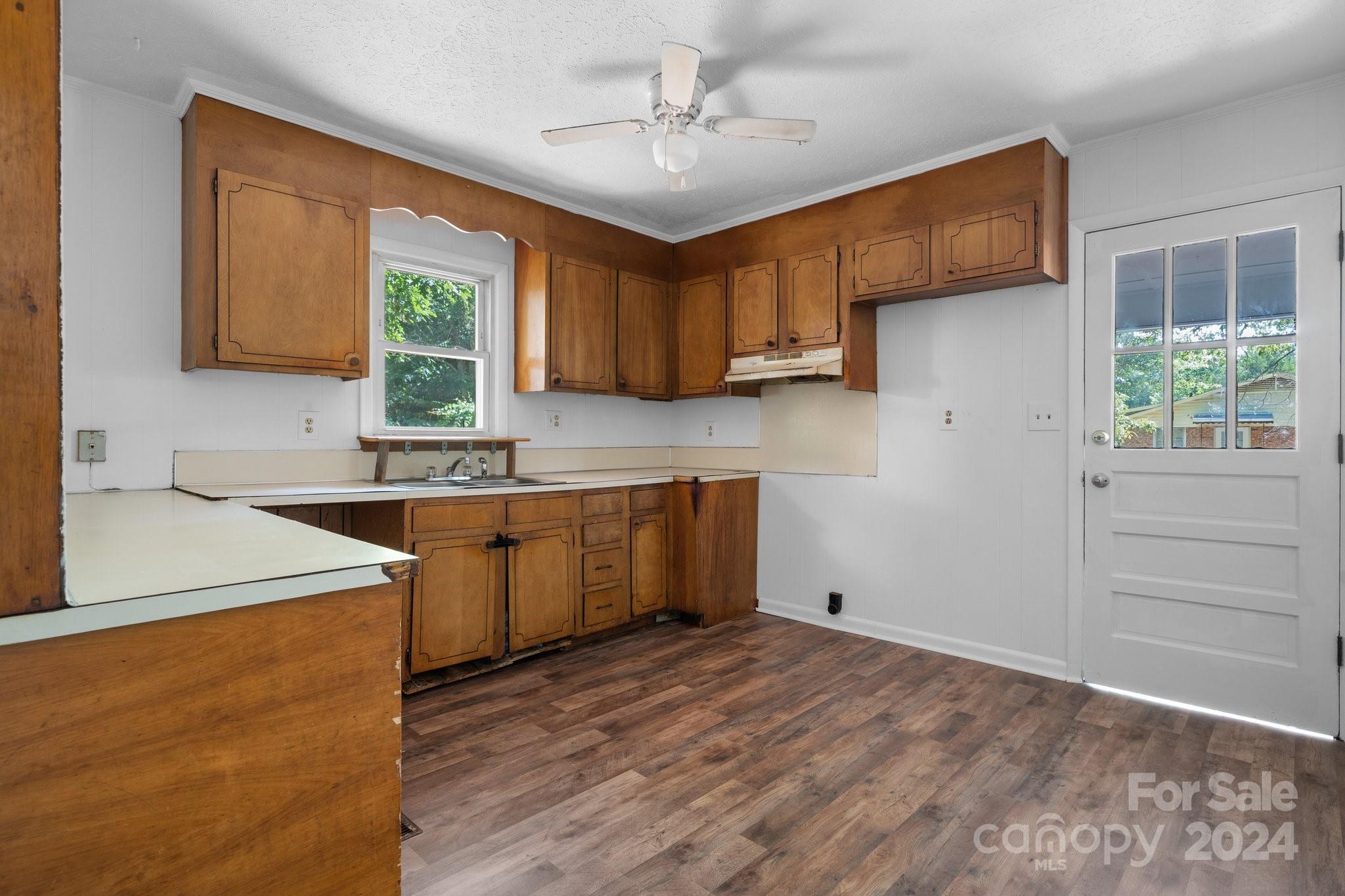 303 Cedarwood Drive