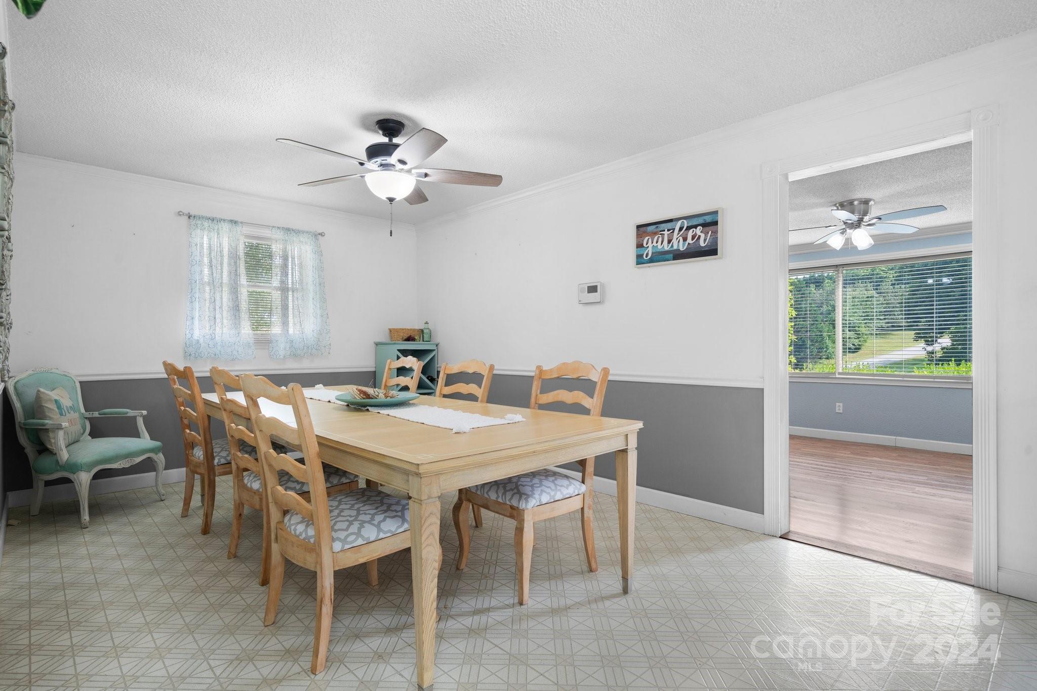 1225 33rd Street Lane NE
