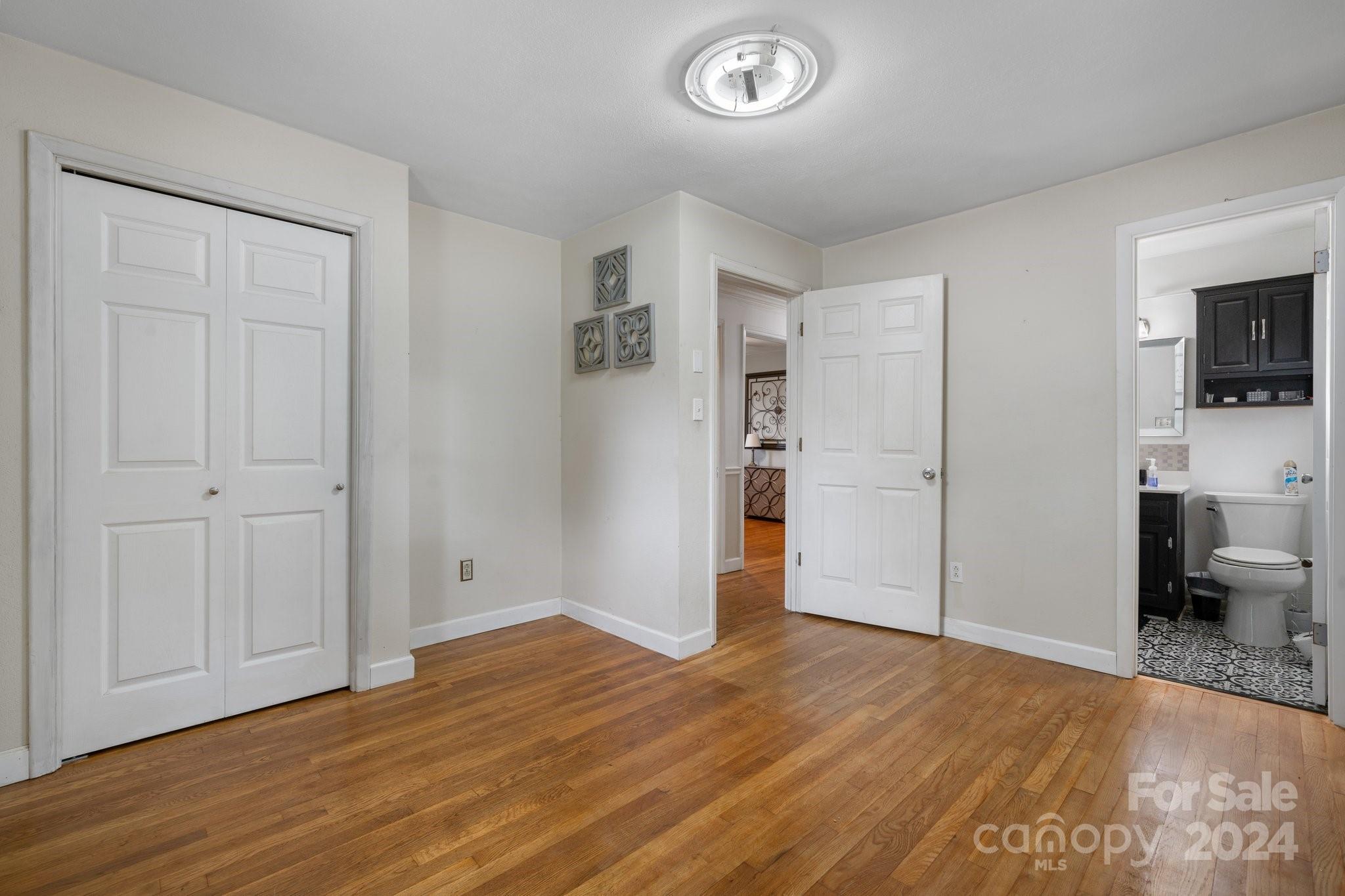 1225 33rd Street Lane NE