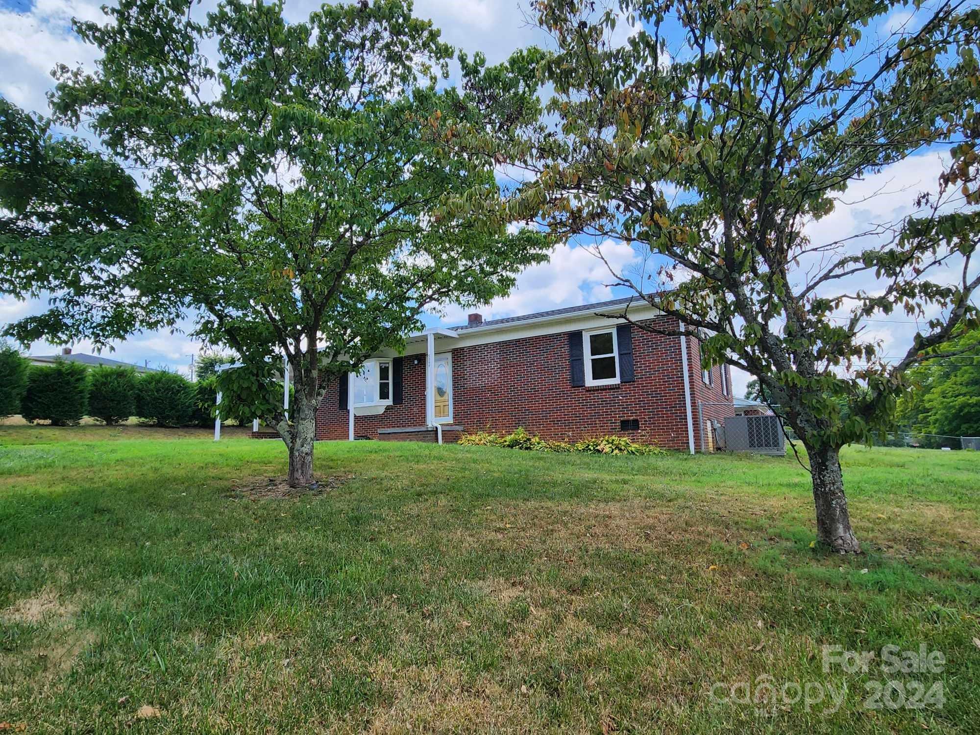 5349 Meadowlane Drive