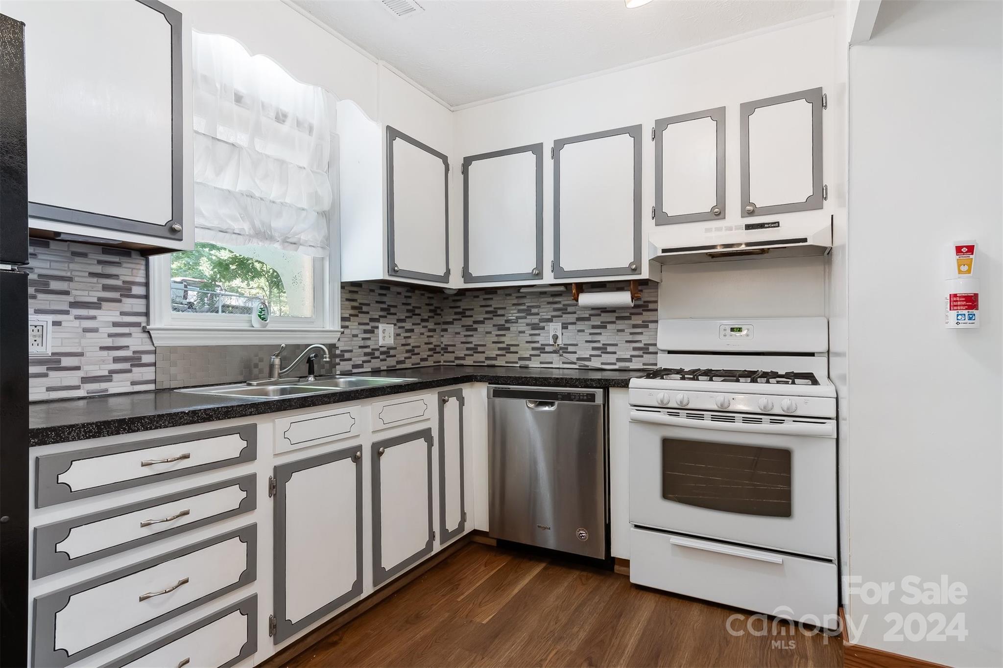 26 Ashley Street