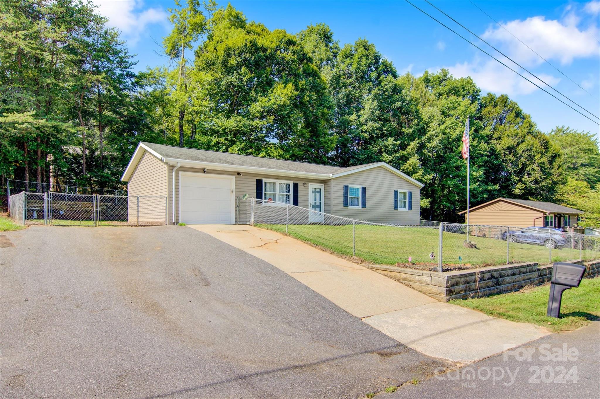 26 Ashley Street
