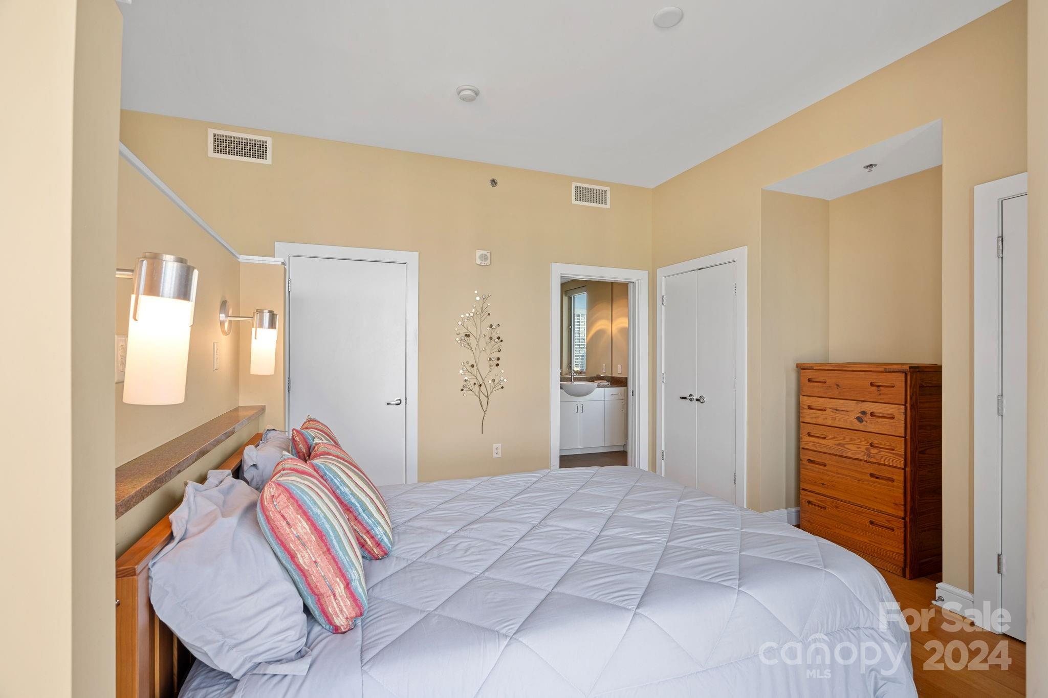 333 W Trade Street Unit: 1410
