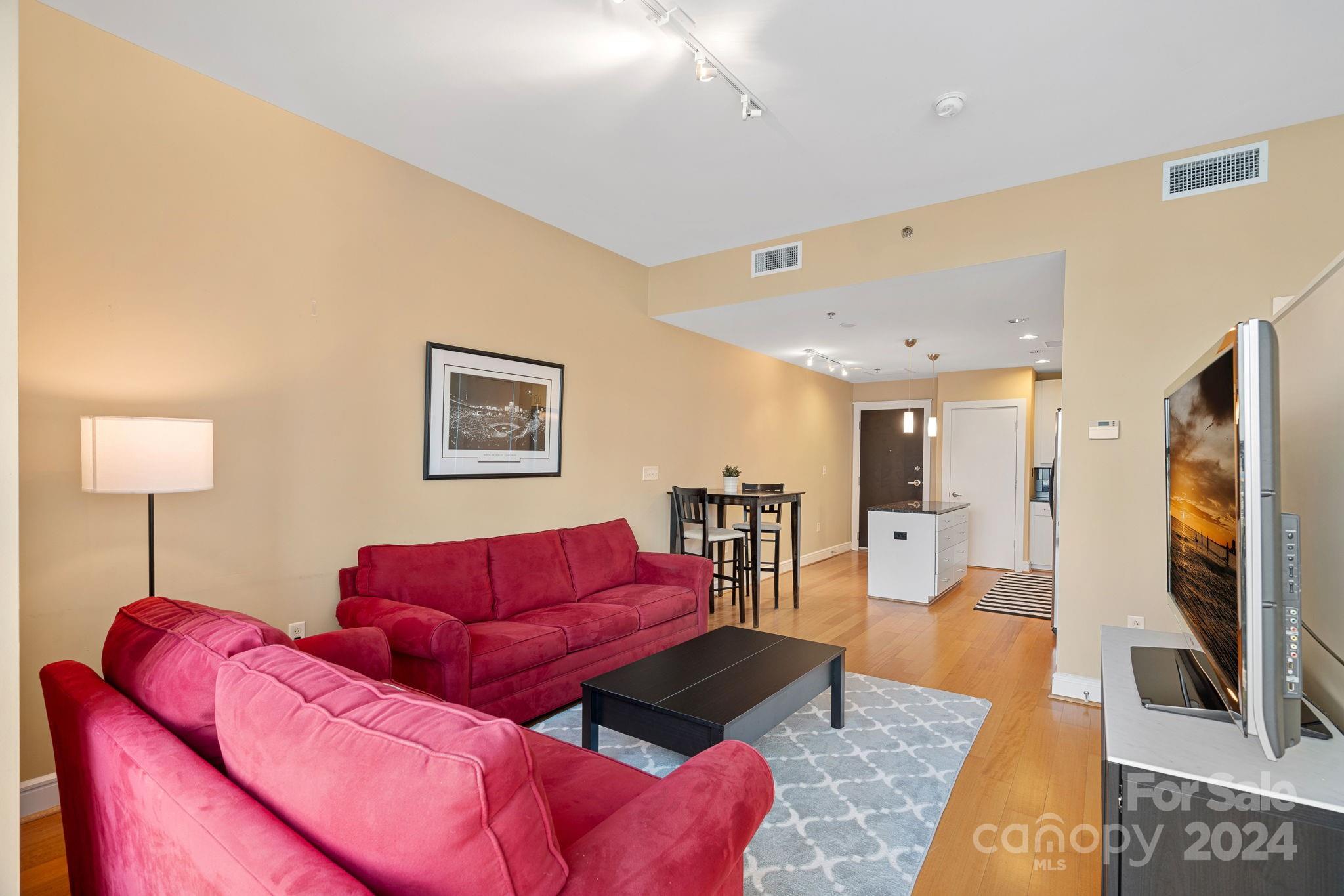 333 W Trade Street Unit: 1410