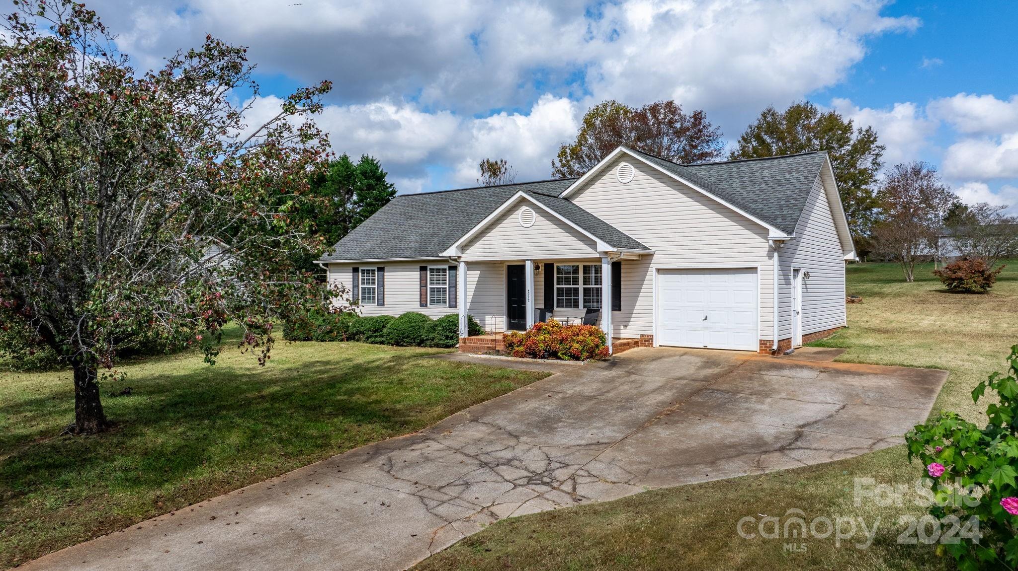 2972 Country Crossing Drive