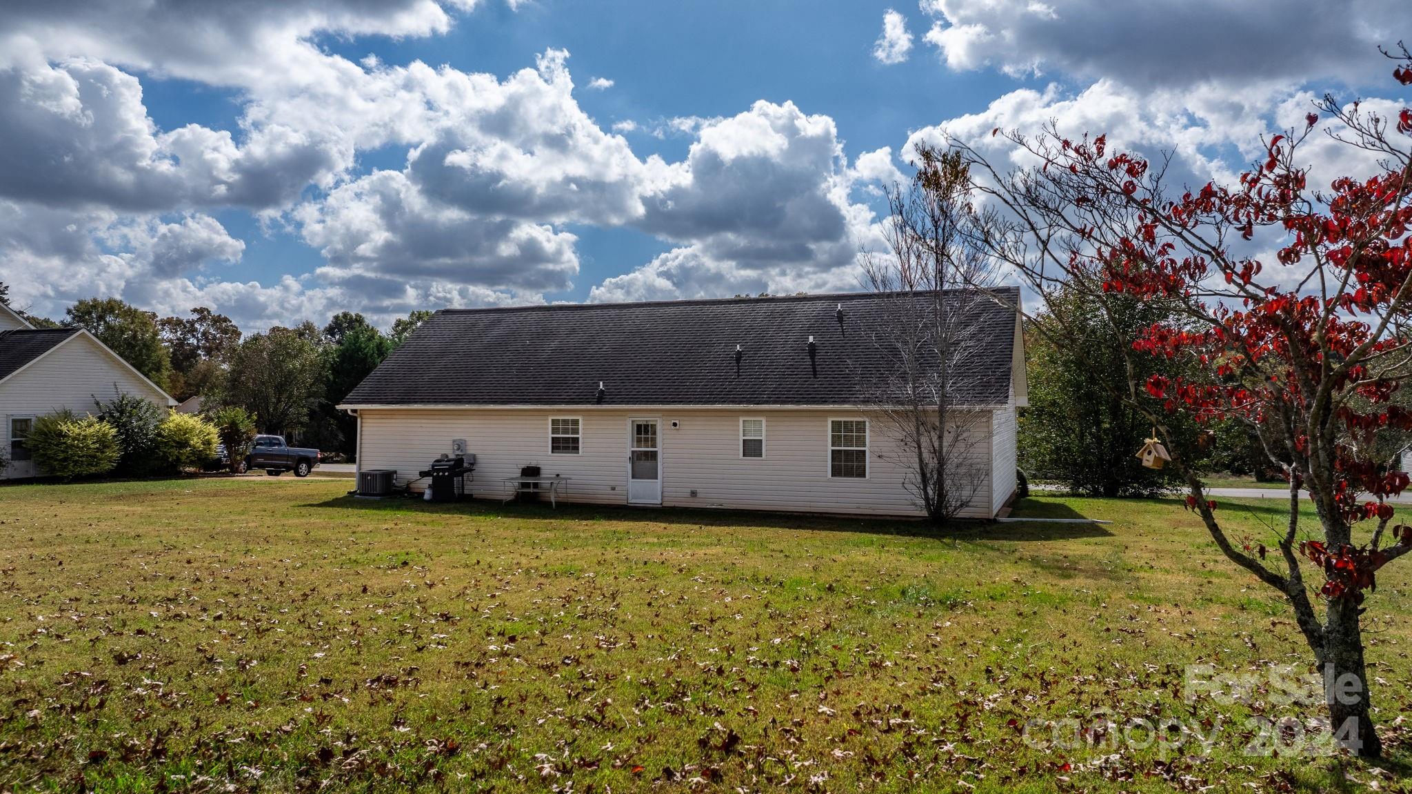 2972 Country Crossing Drive