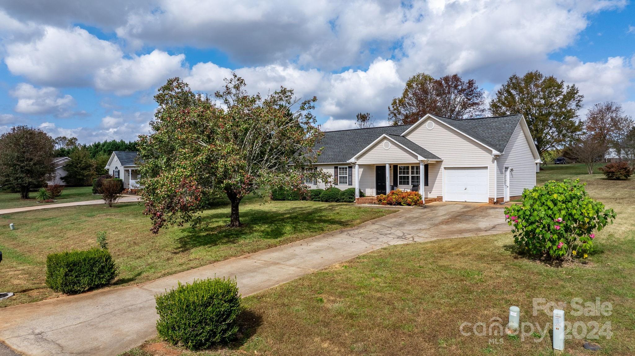 2972 Country Crossing Drive