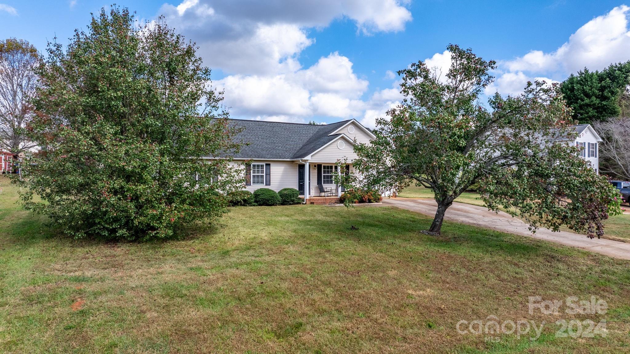 2972 Country Crossing Drive