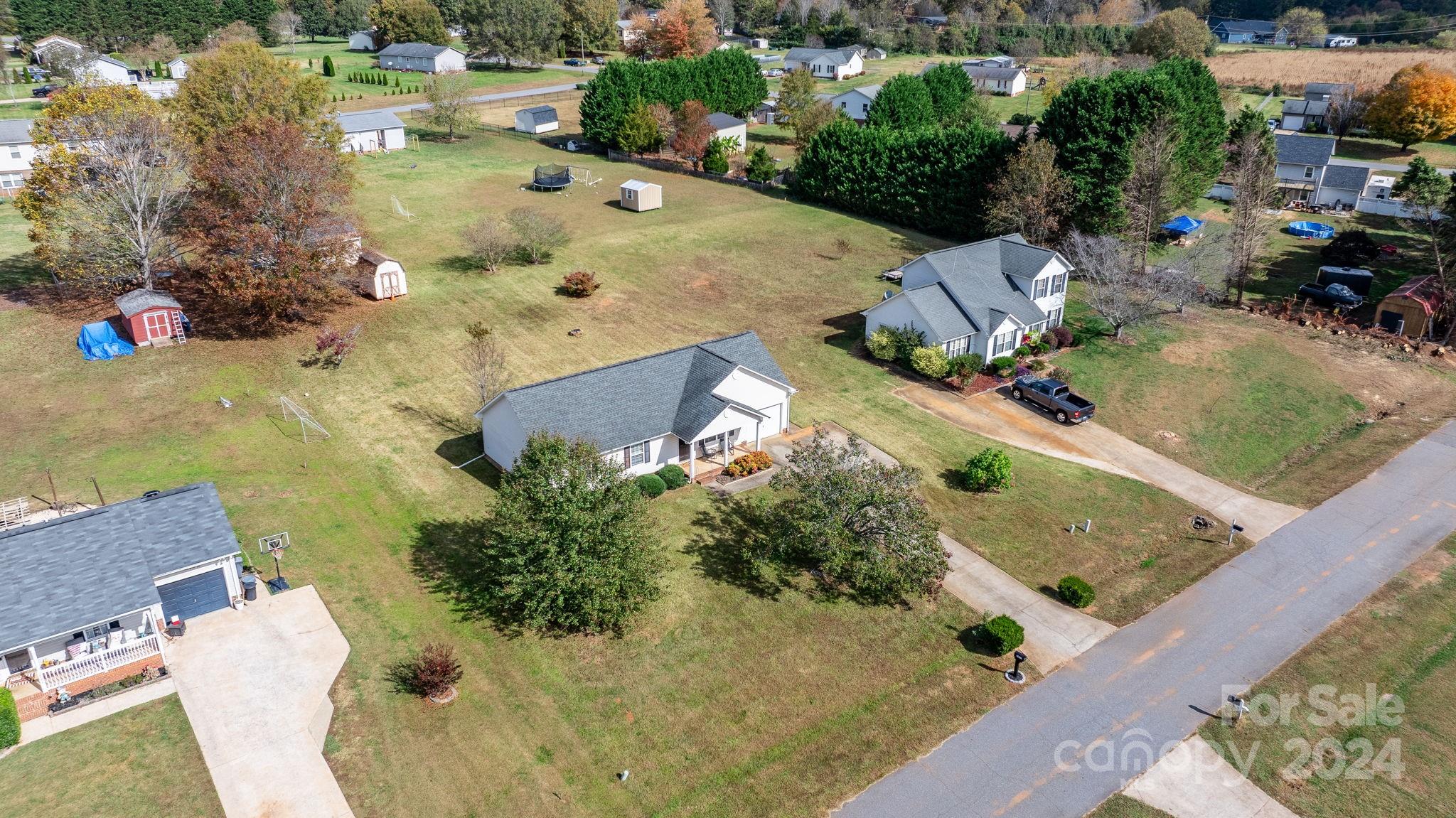 2972 Country Crossing Drive