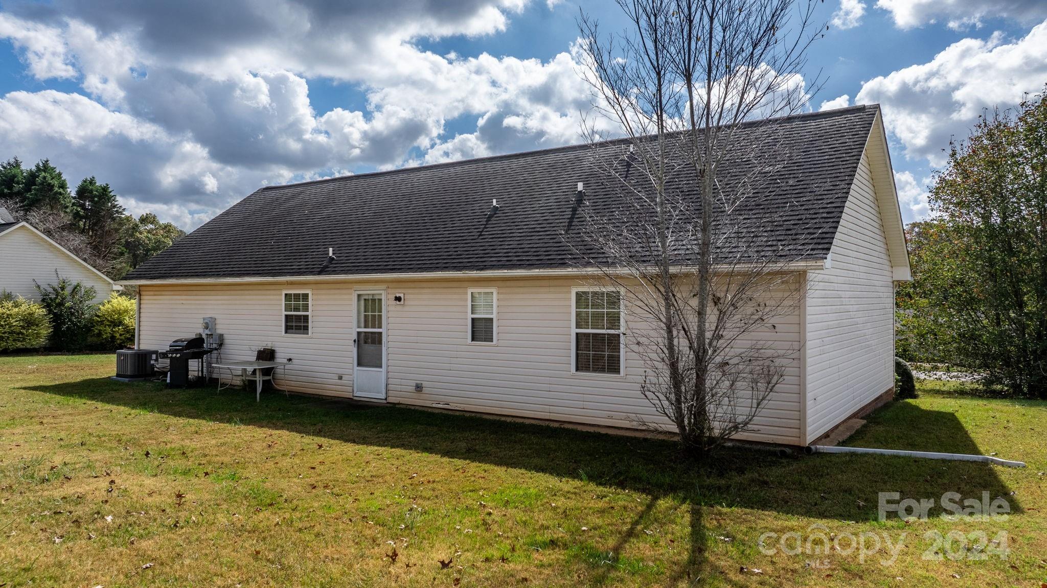 2972 Country Crossing Drive