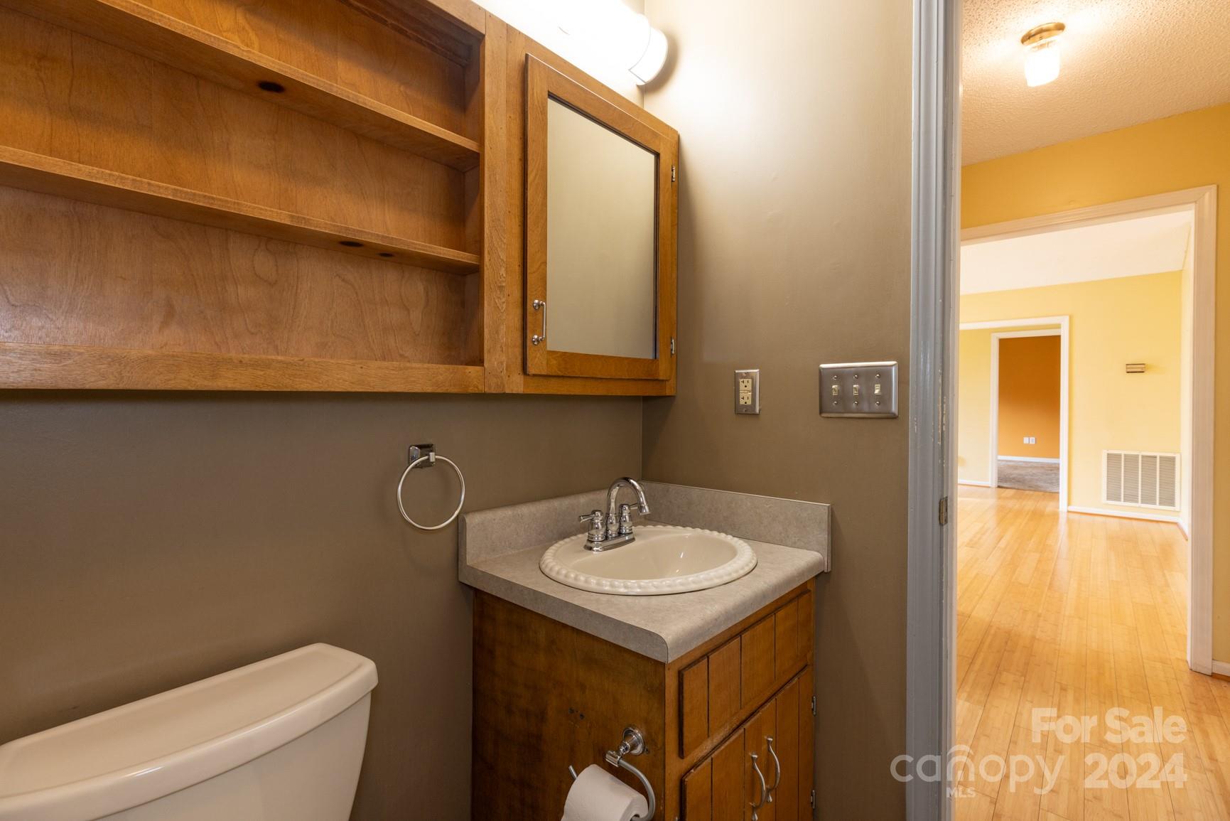 3628 Gamewell Heights