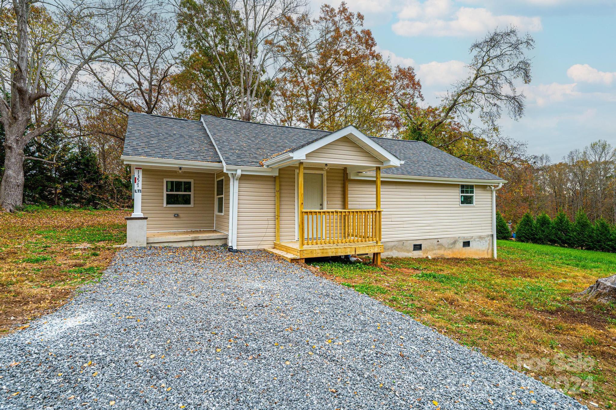 1357 Airport Rhodhiss Road Unit: 1