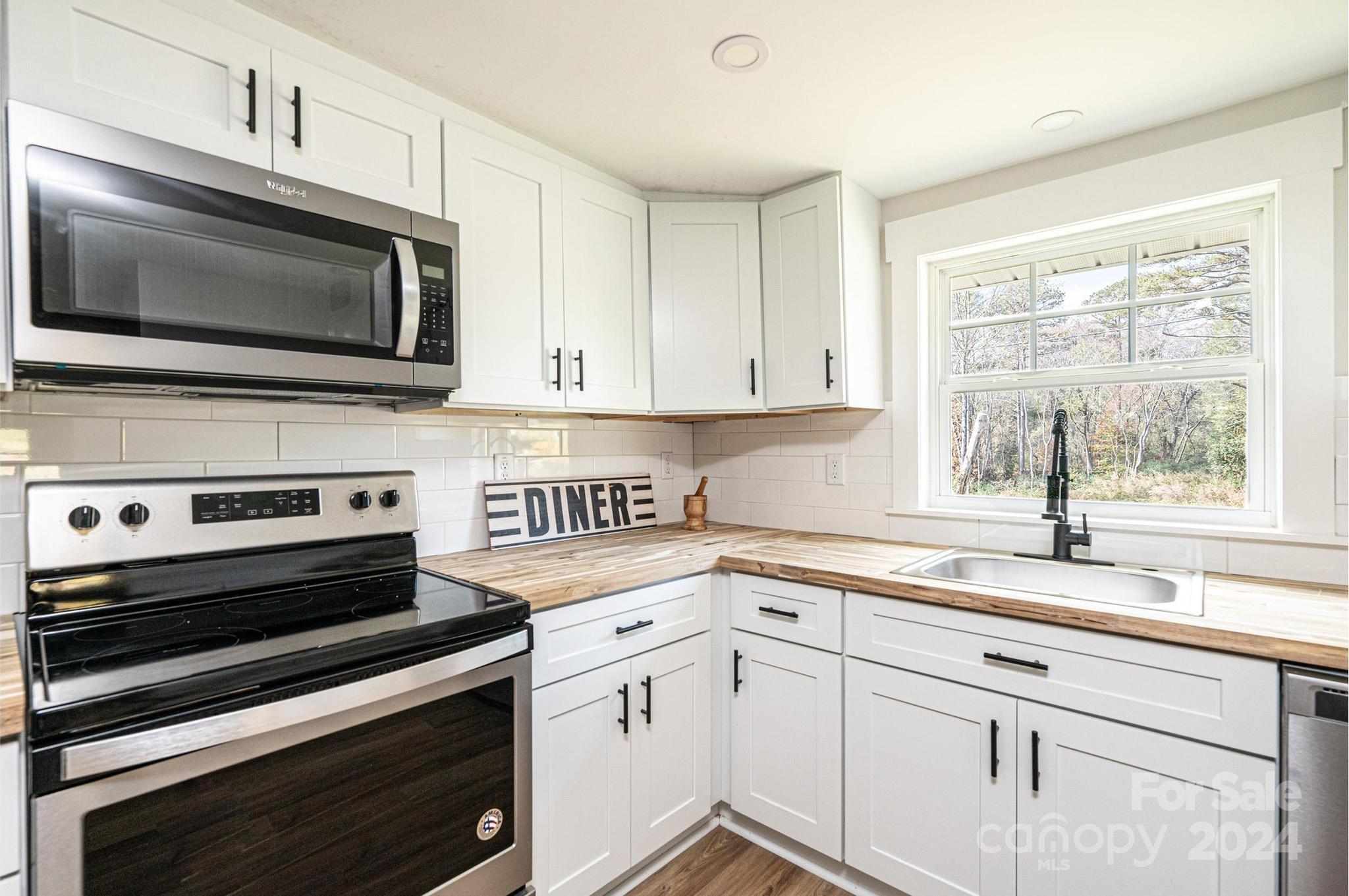 1357 Airport Rhodhiss Road Unit: 1
