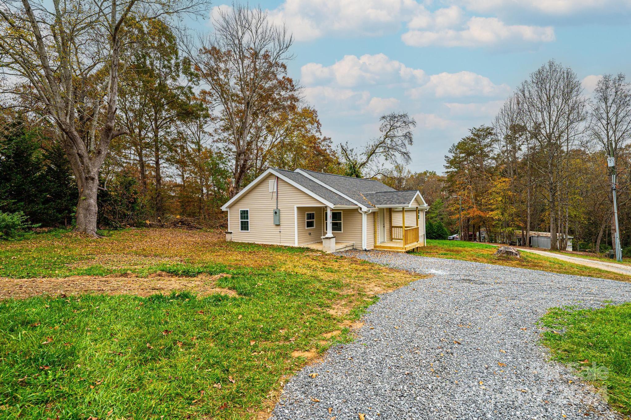 1357 Airport Rhodhiss Road Unit: 1