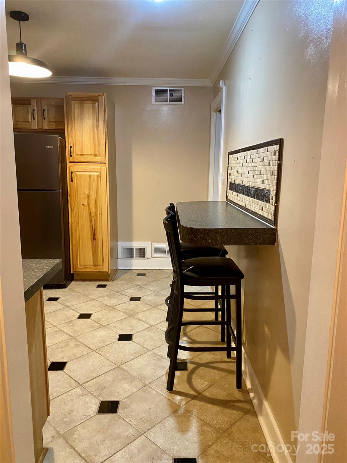 1014 Wright Street SW Unit: 2