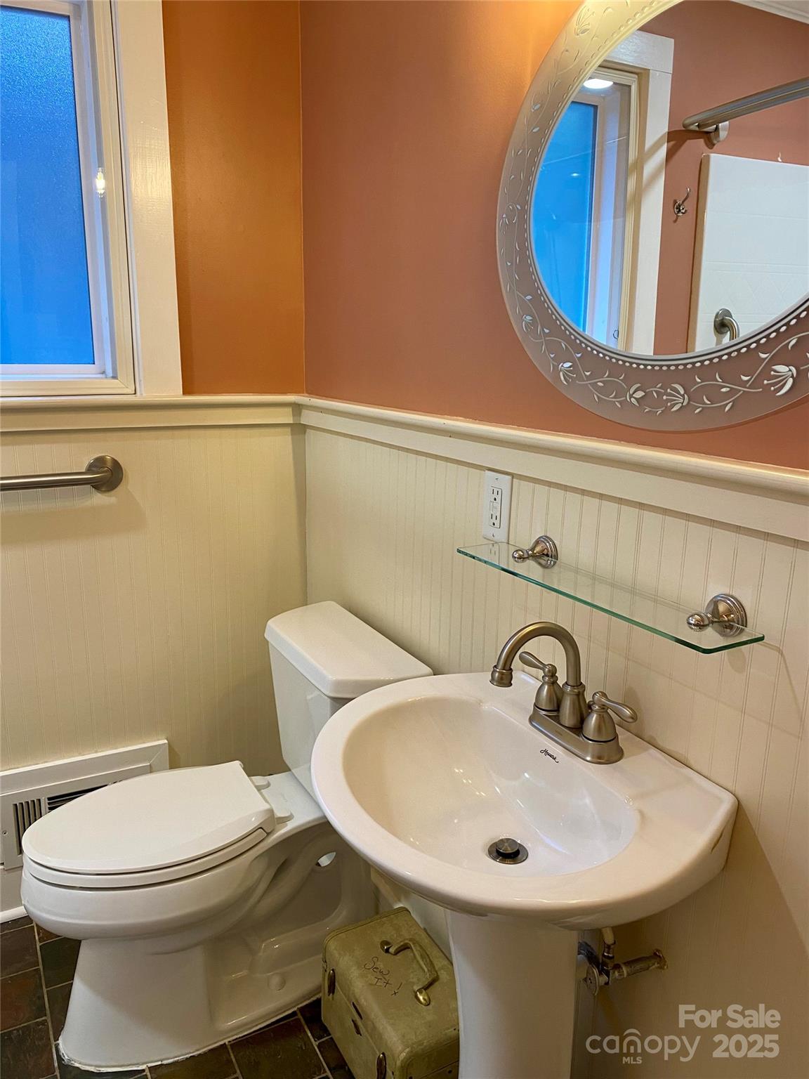 1014 Wright Street SW Unit: 2