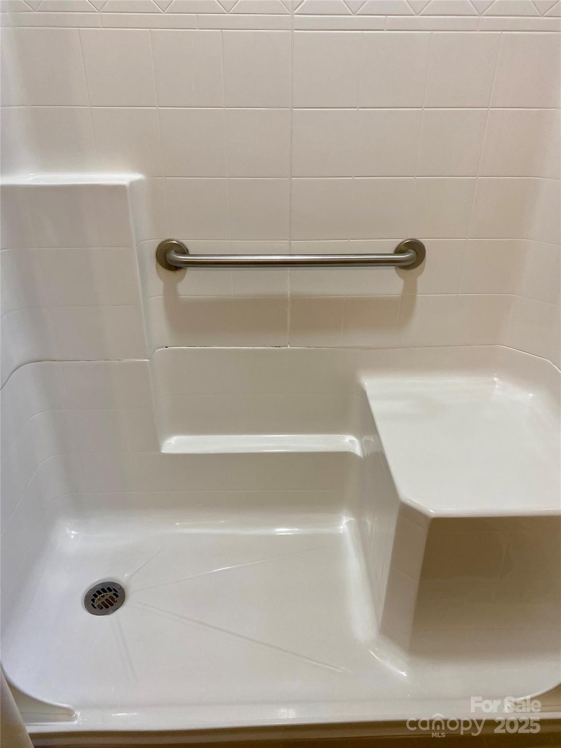 1014 Wright Street SW Unit: 2