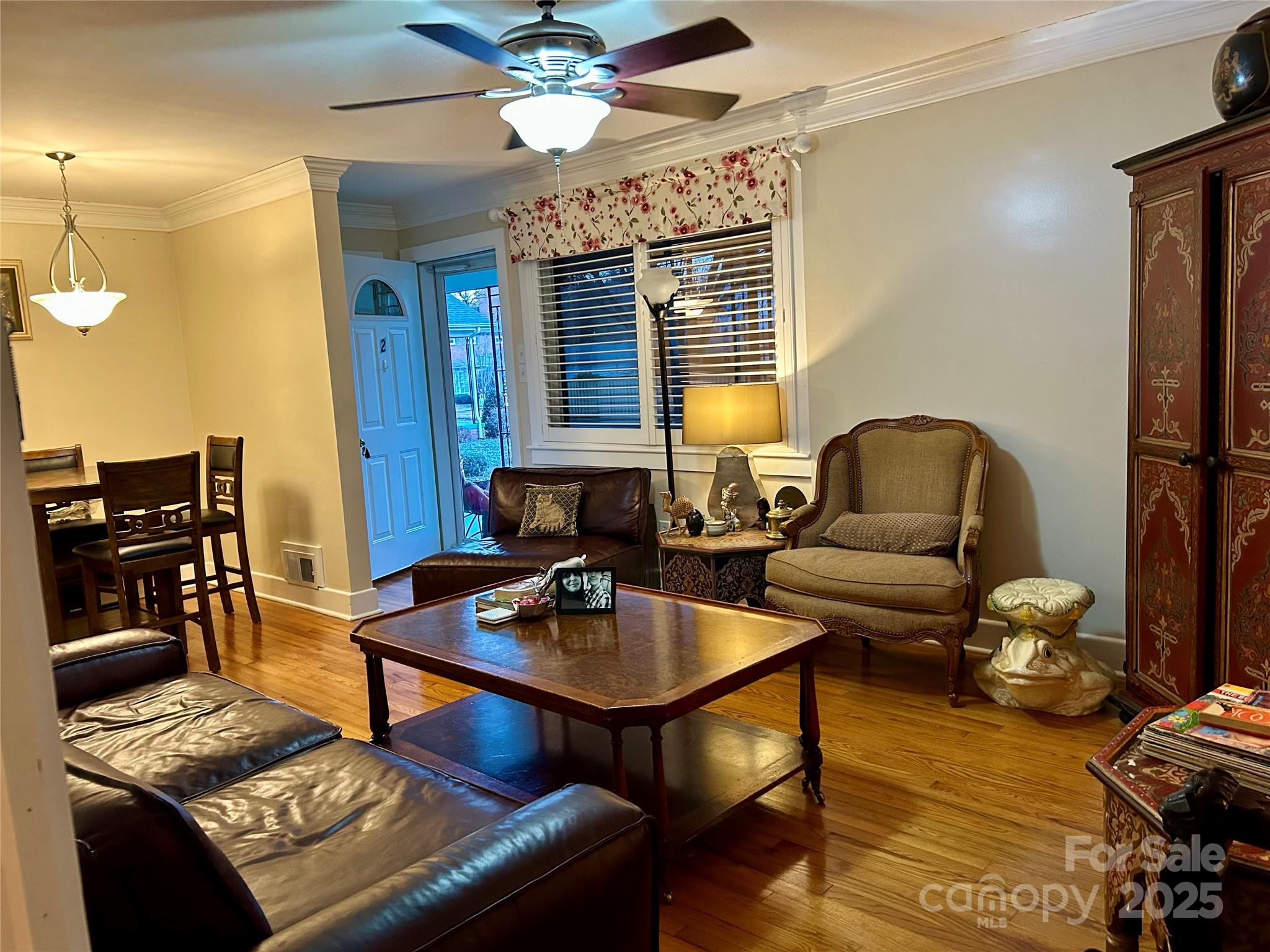 1014 Wright Street SW Unit: 2