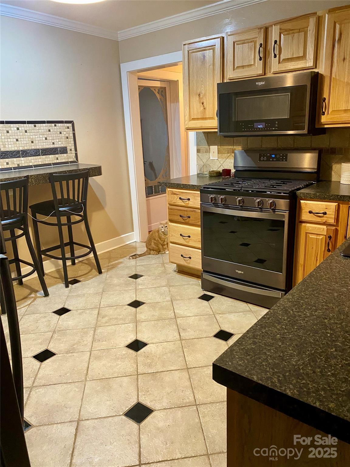 1014 Wright Street SW Unit: 2