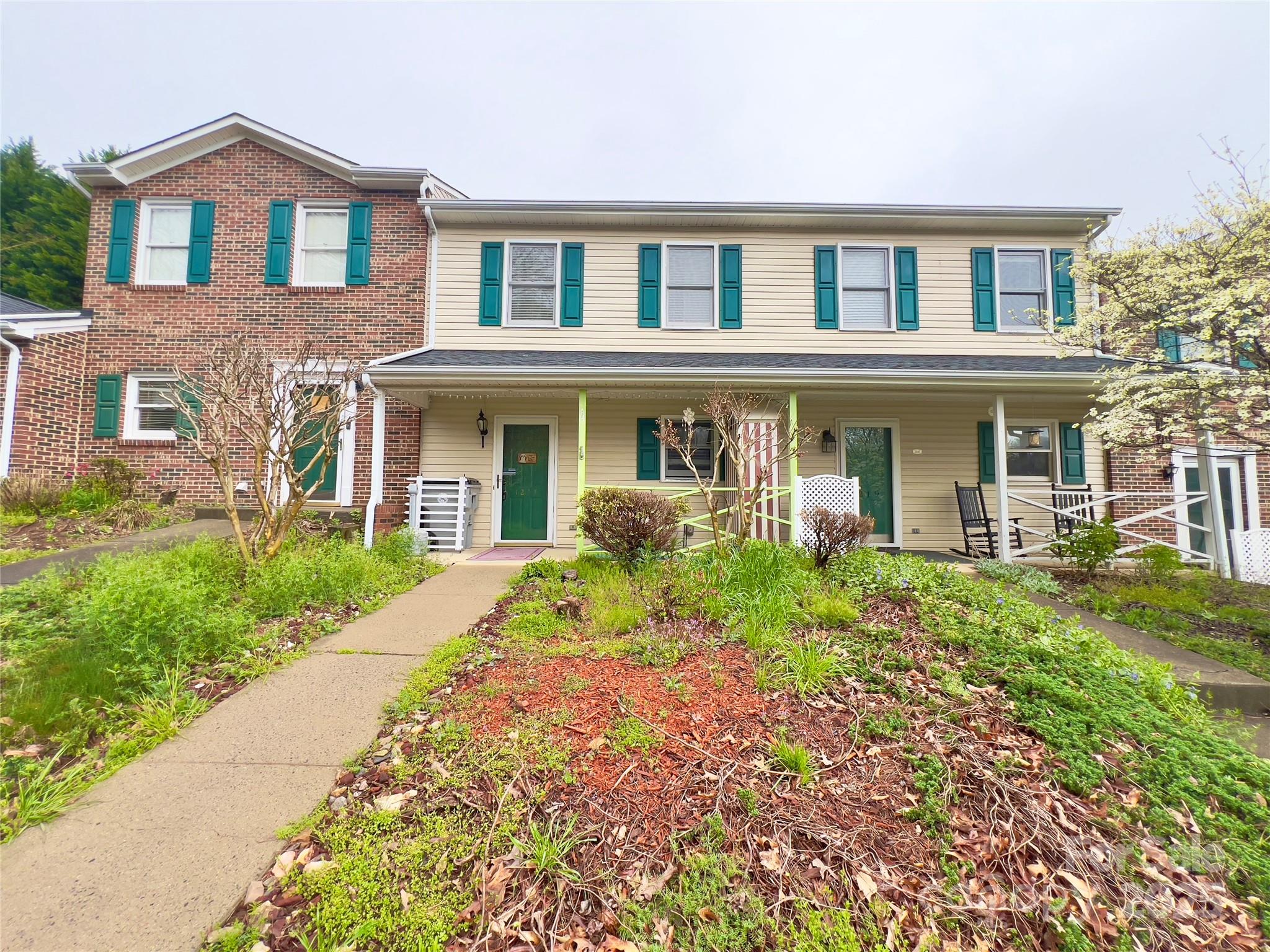 1217 Camelot Court