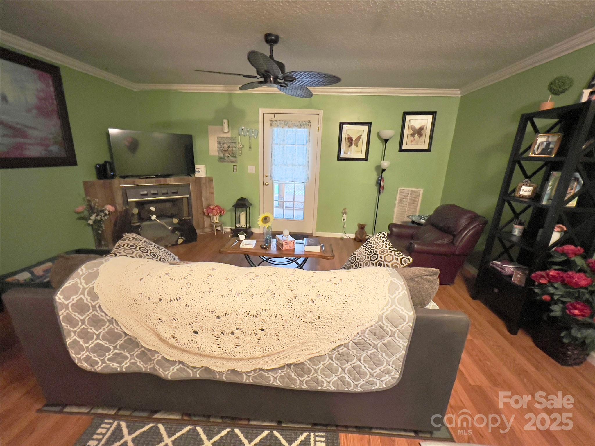 1217 Camelot Court