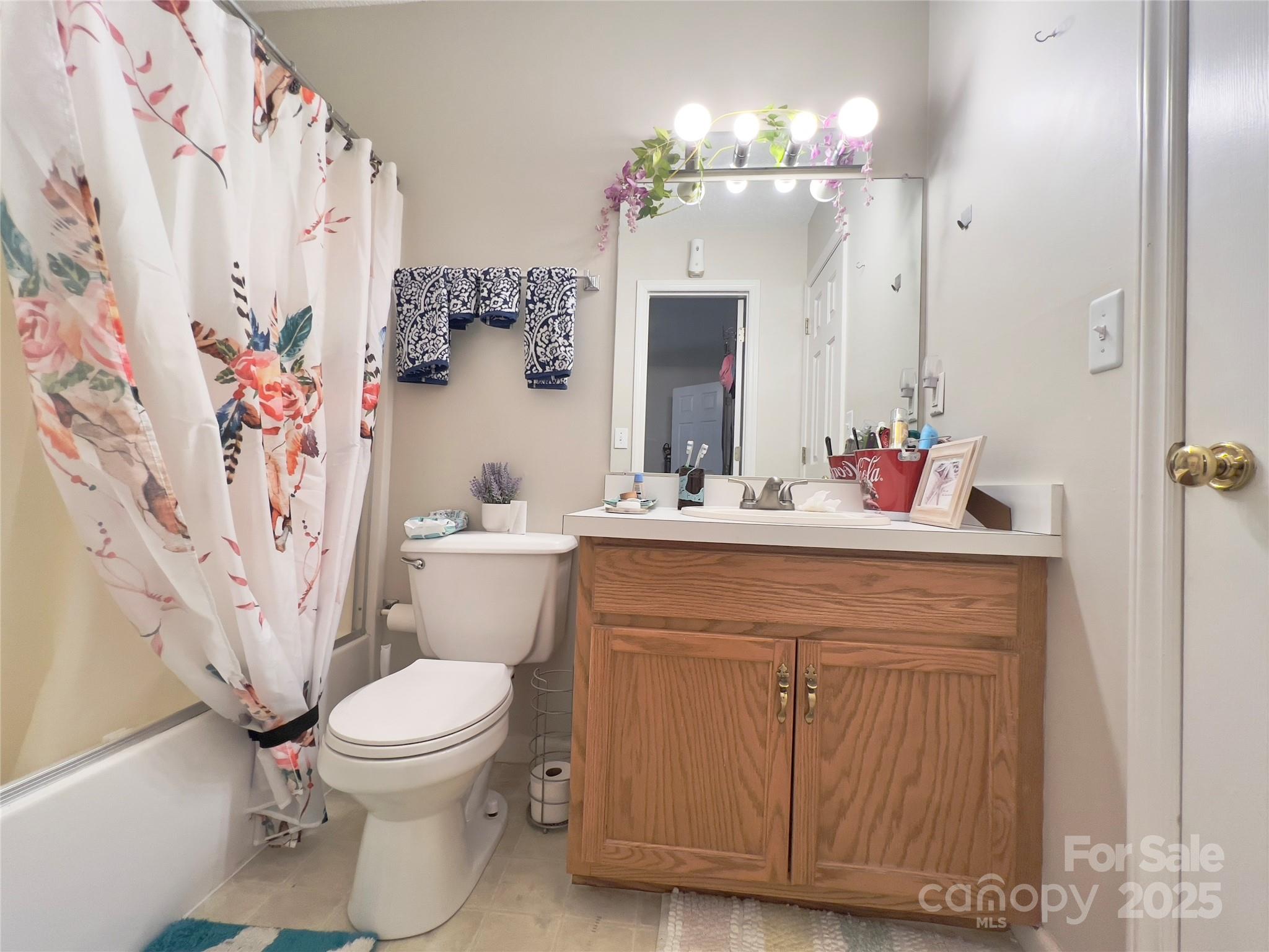 1217 Camelot Court