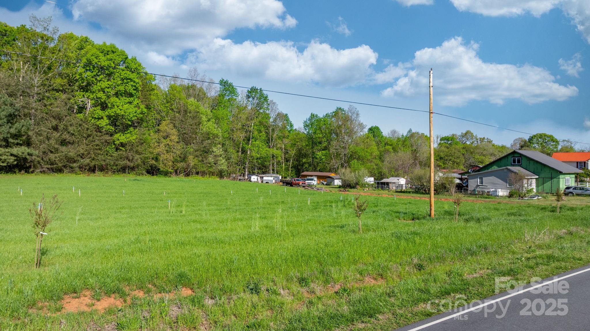 5853 Hickory Lincolnton Highway