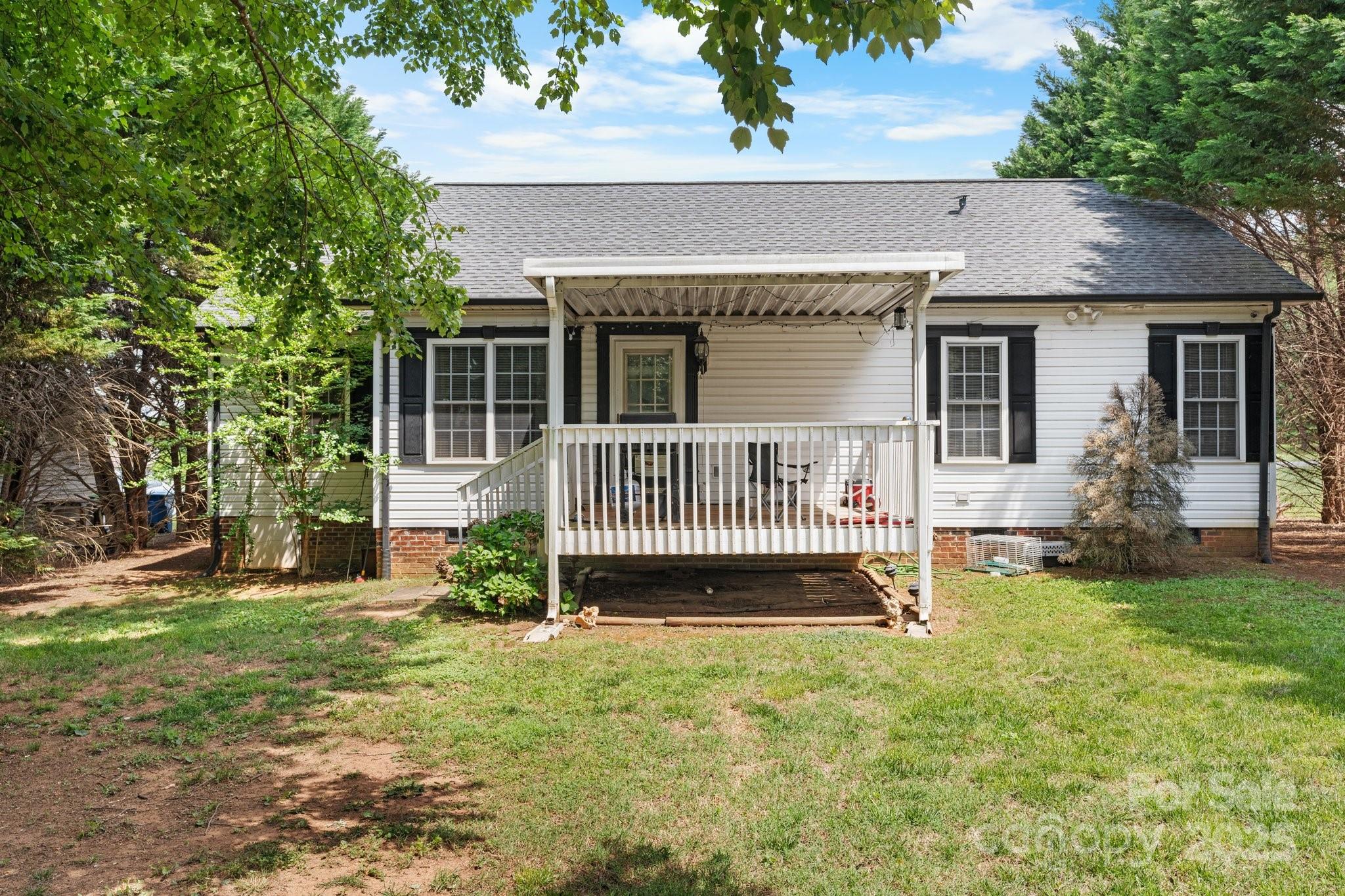103 Pine Meadows Circle