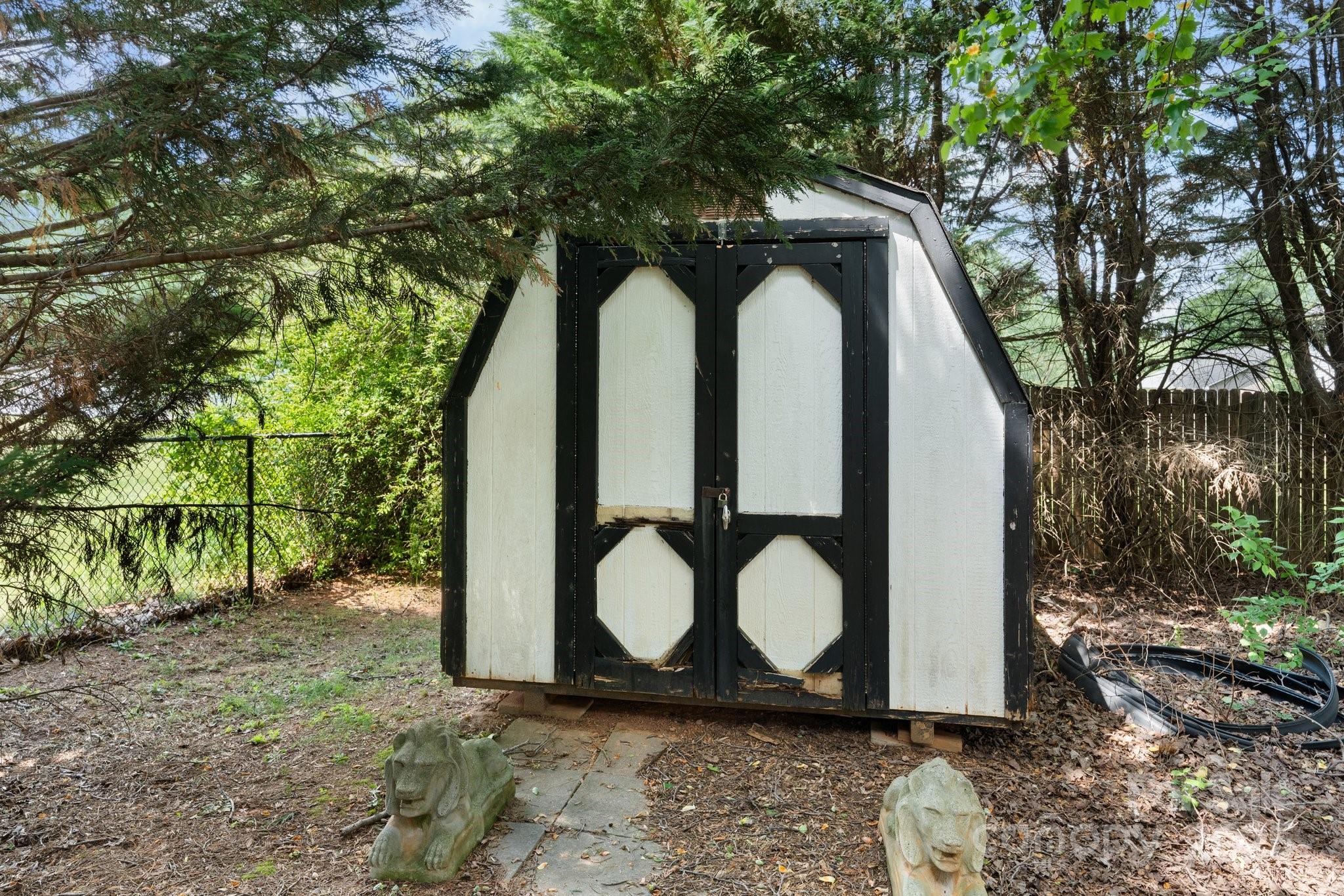 103 Pine Meadows Circle