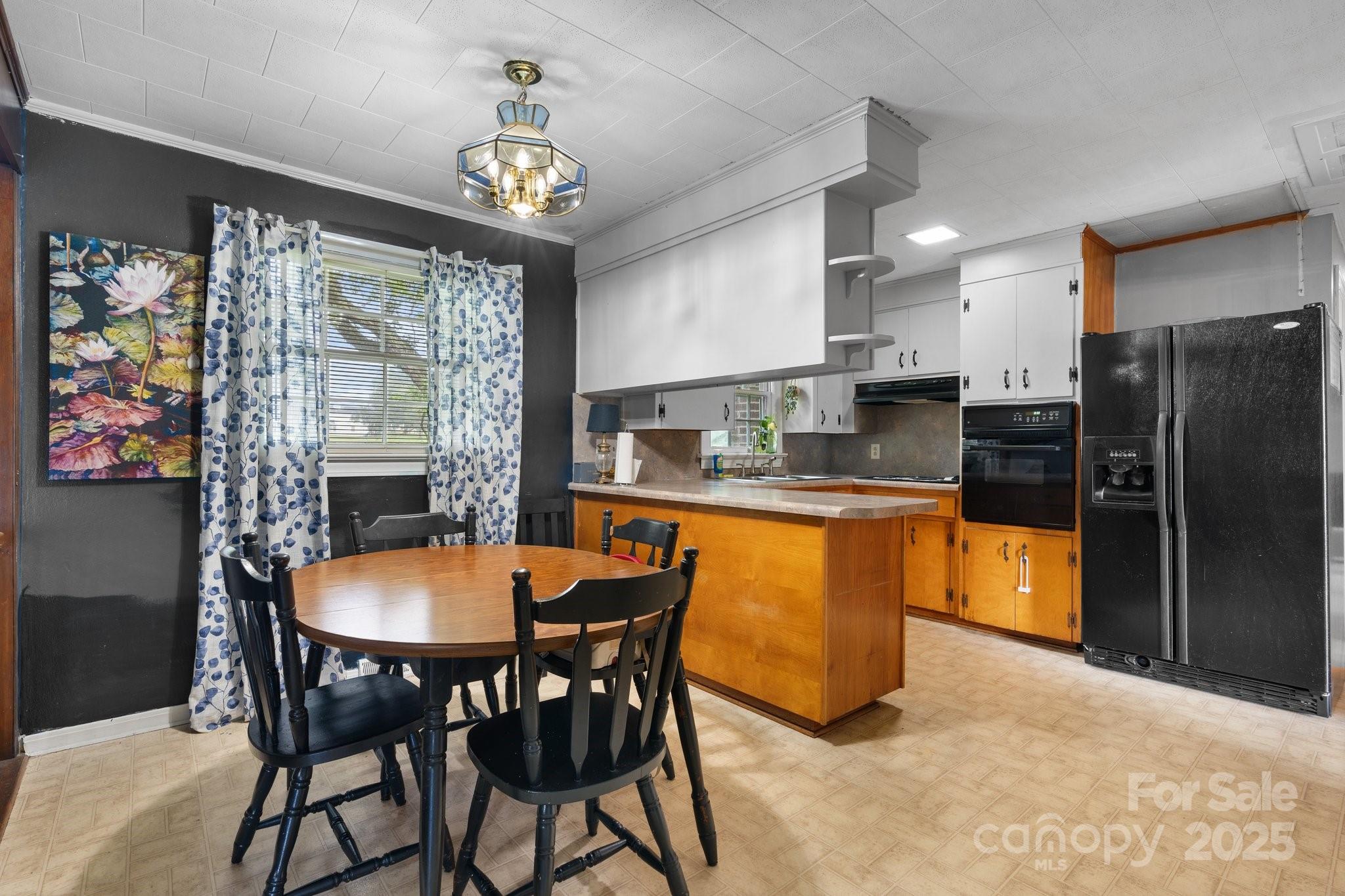 5083 Fleetwood Drive