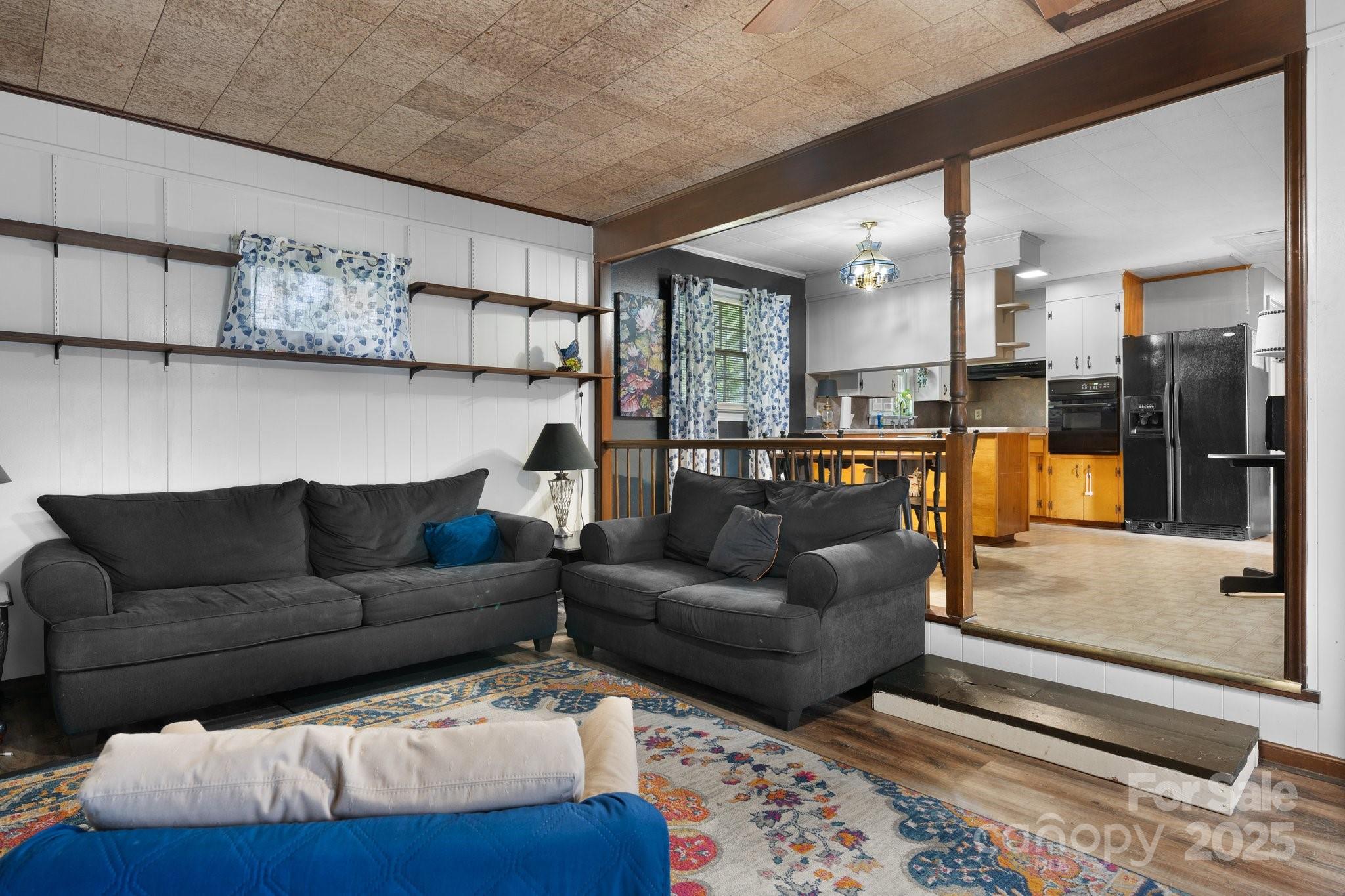 5083 Fleetwood Drive