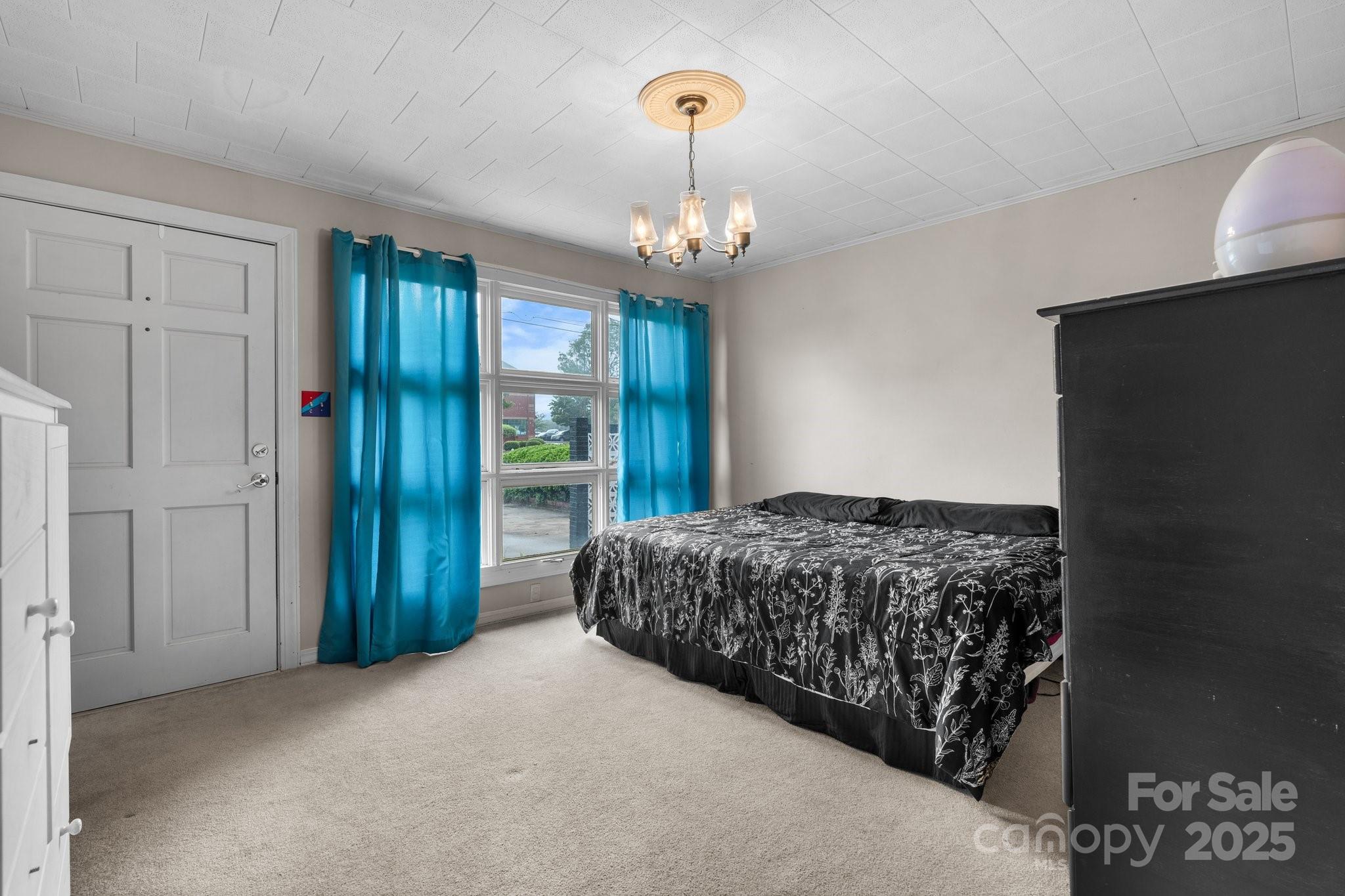 5083 Fleetwood Drive