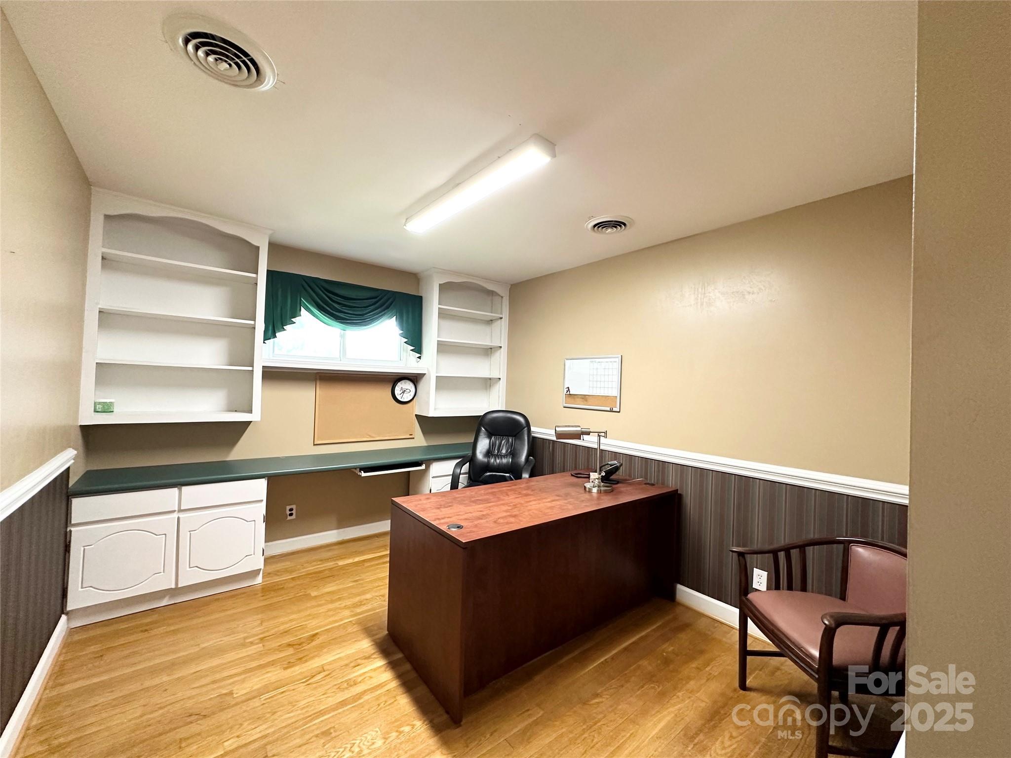 1586 Echo Drive