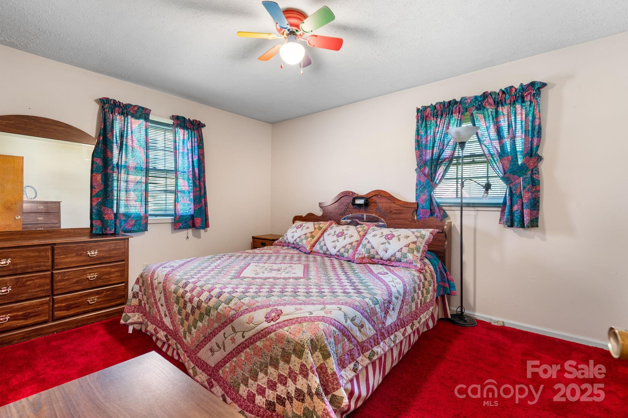 202 Edgewood Circle