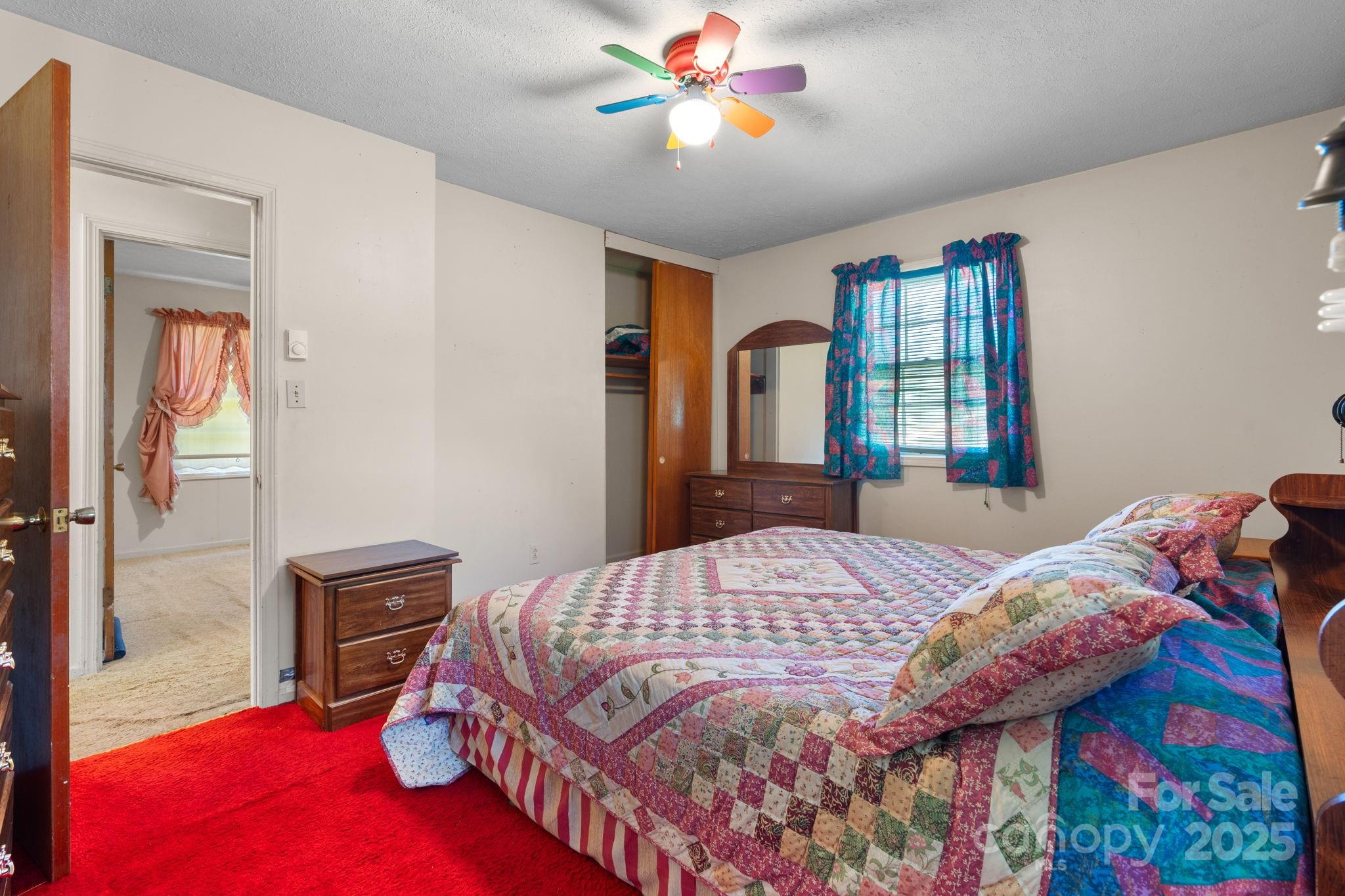 202 Edgewood Circle