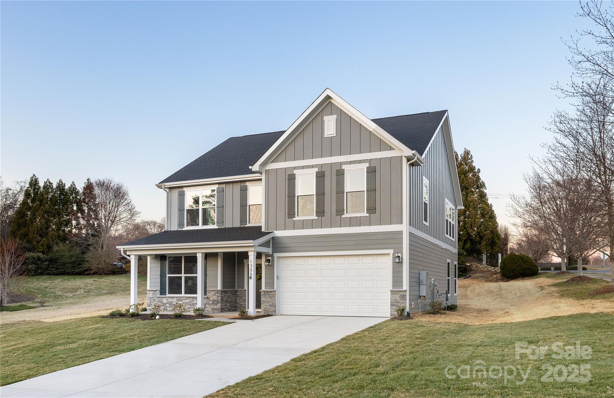 1305 39th Avenue Place NE