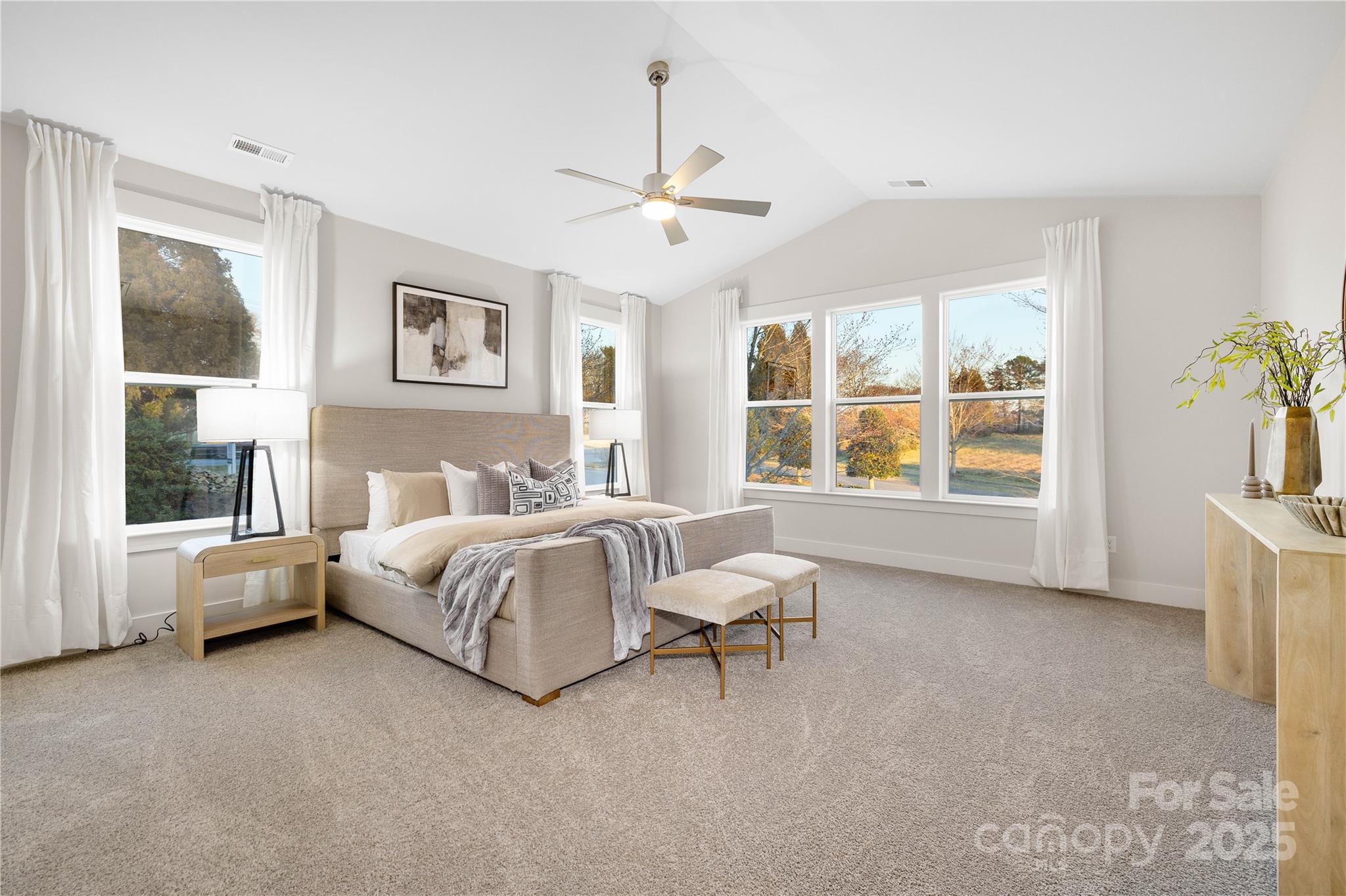 1305 39th Avenue Place NE