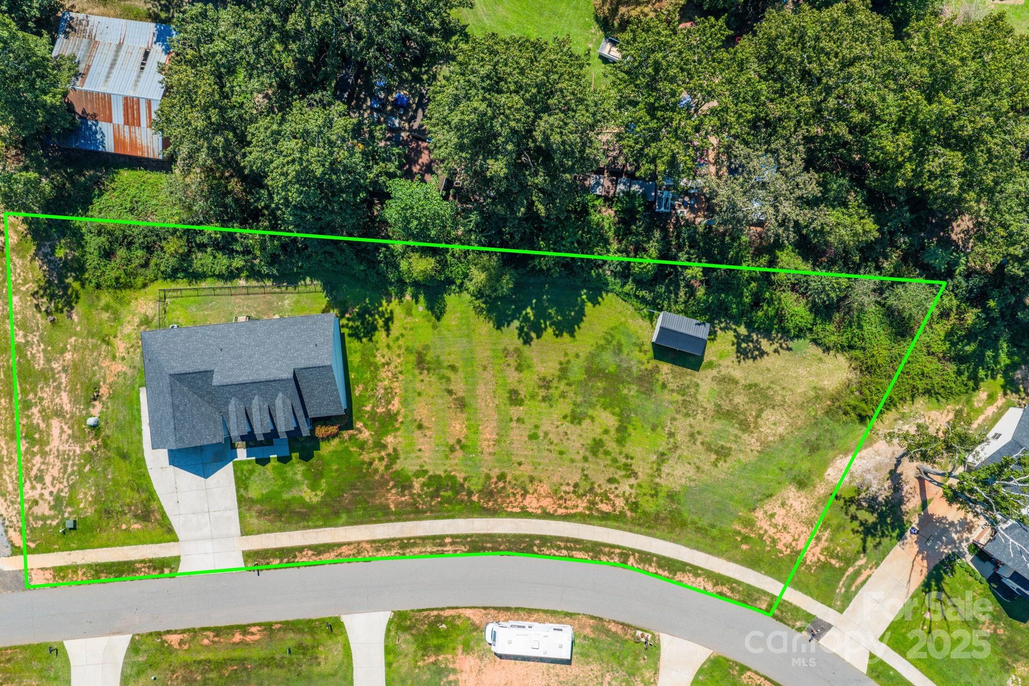 1724 Ivey Court