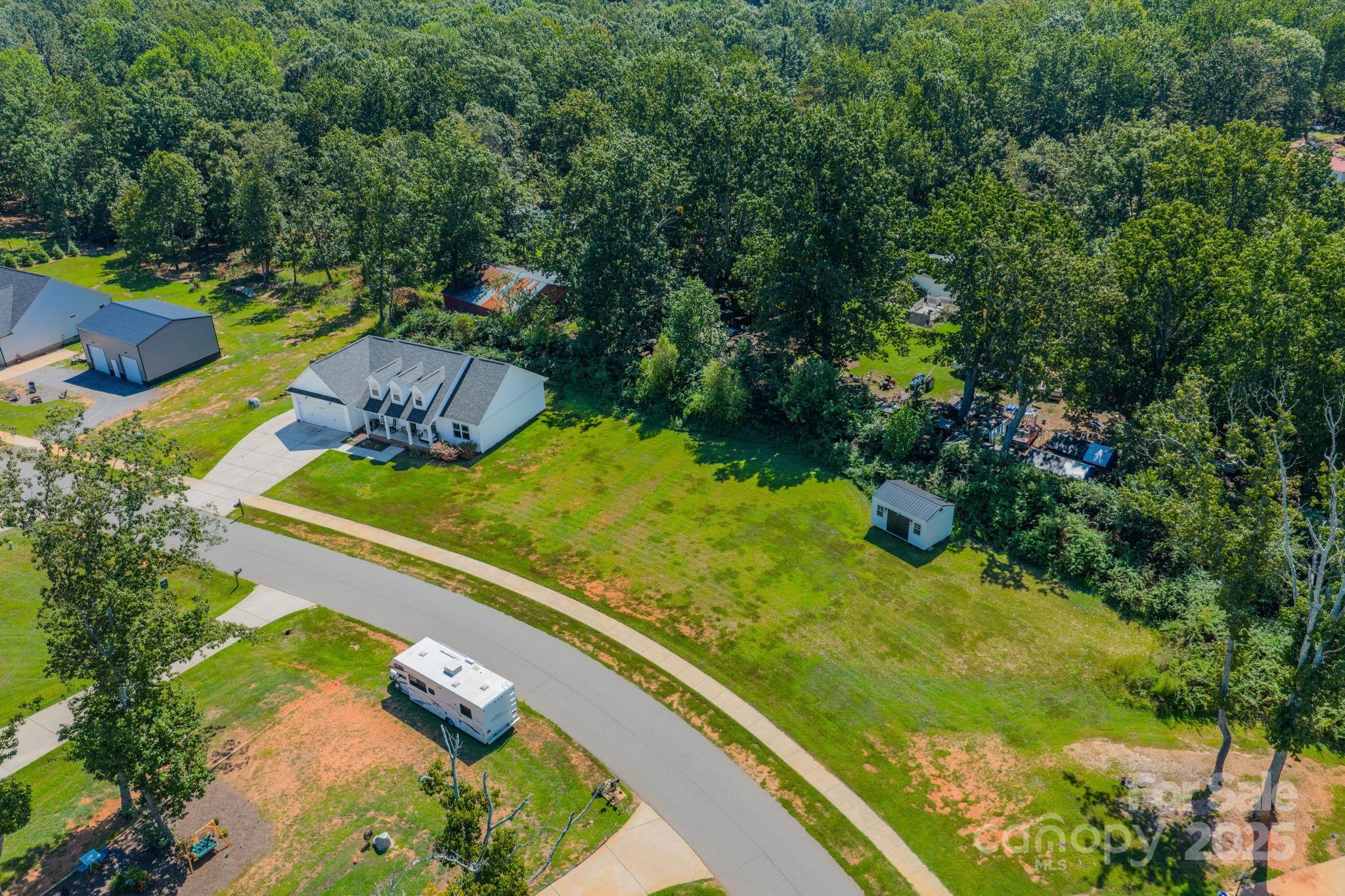 1724 Ivey Court