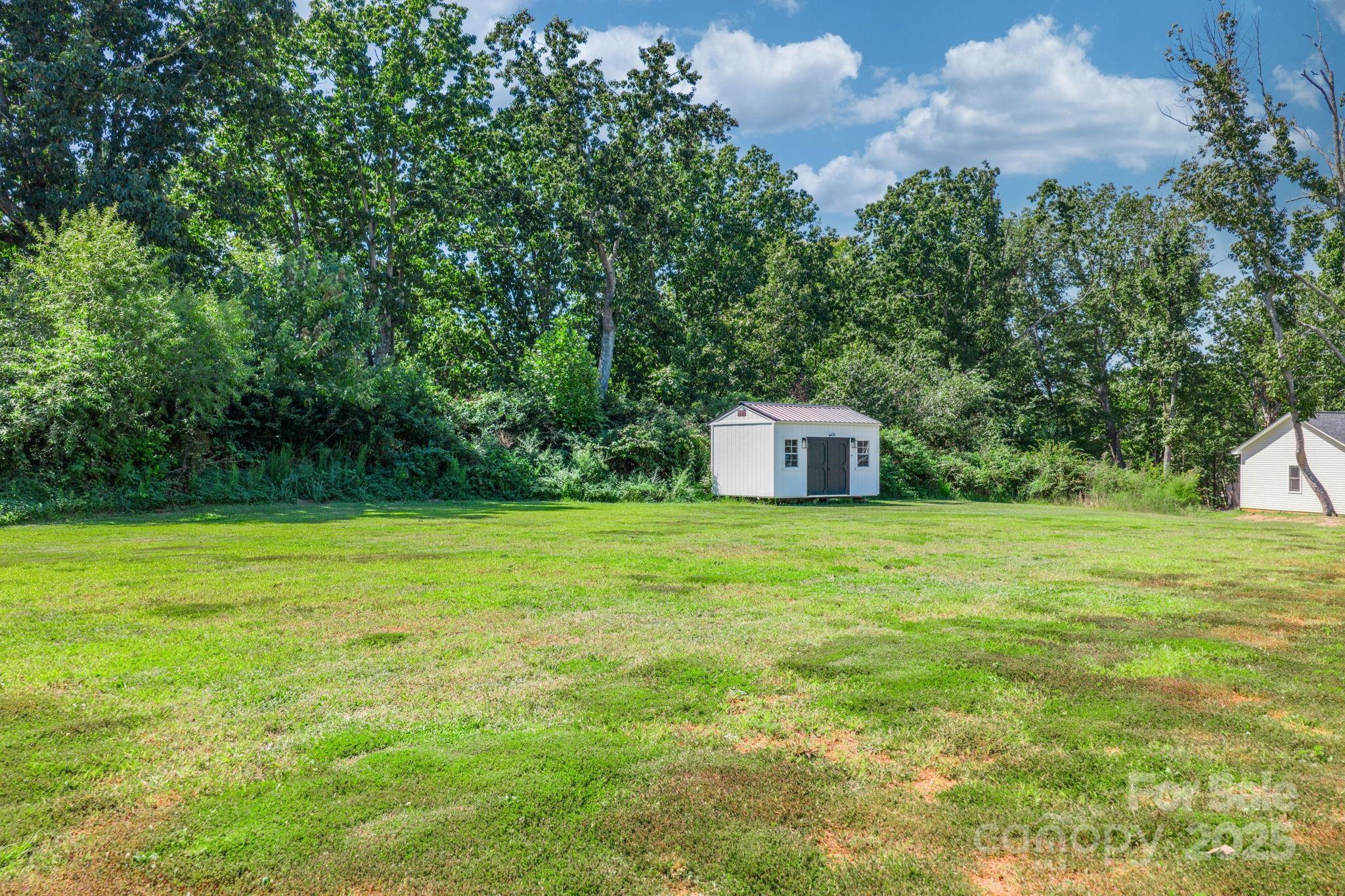 1724 Ivey Court