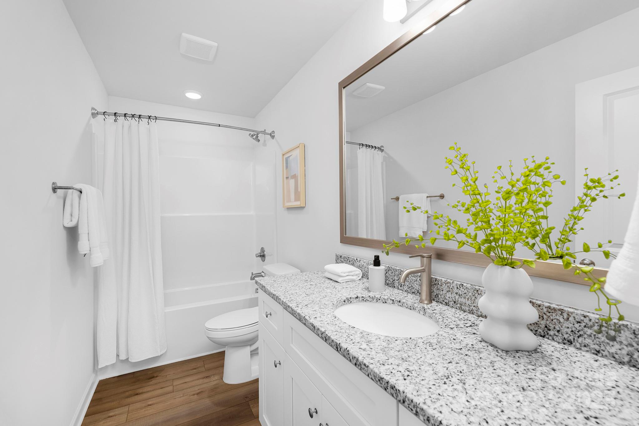 2940 21st Street Lane NE