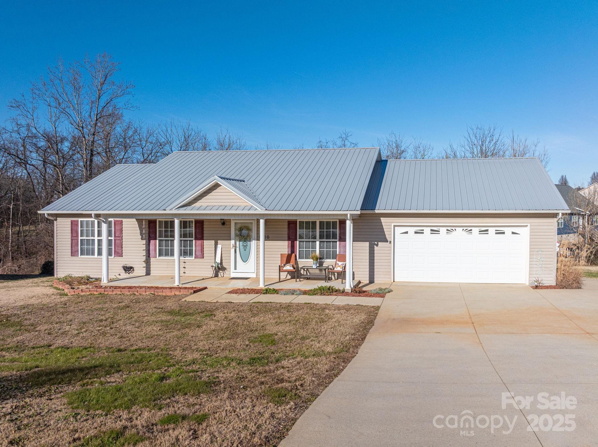 1486 Clear Creek Lane