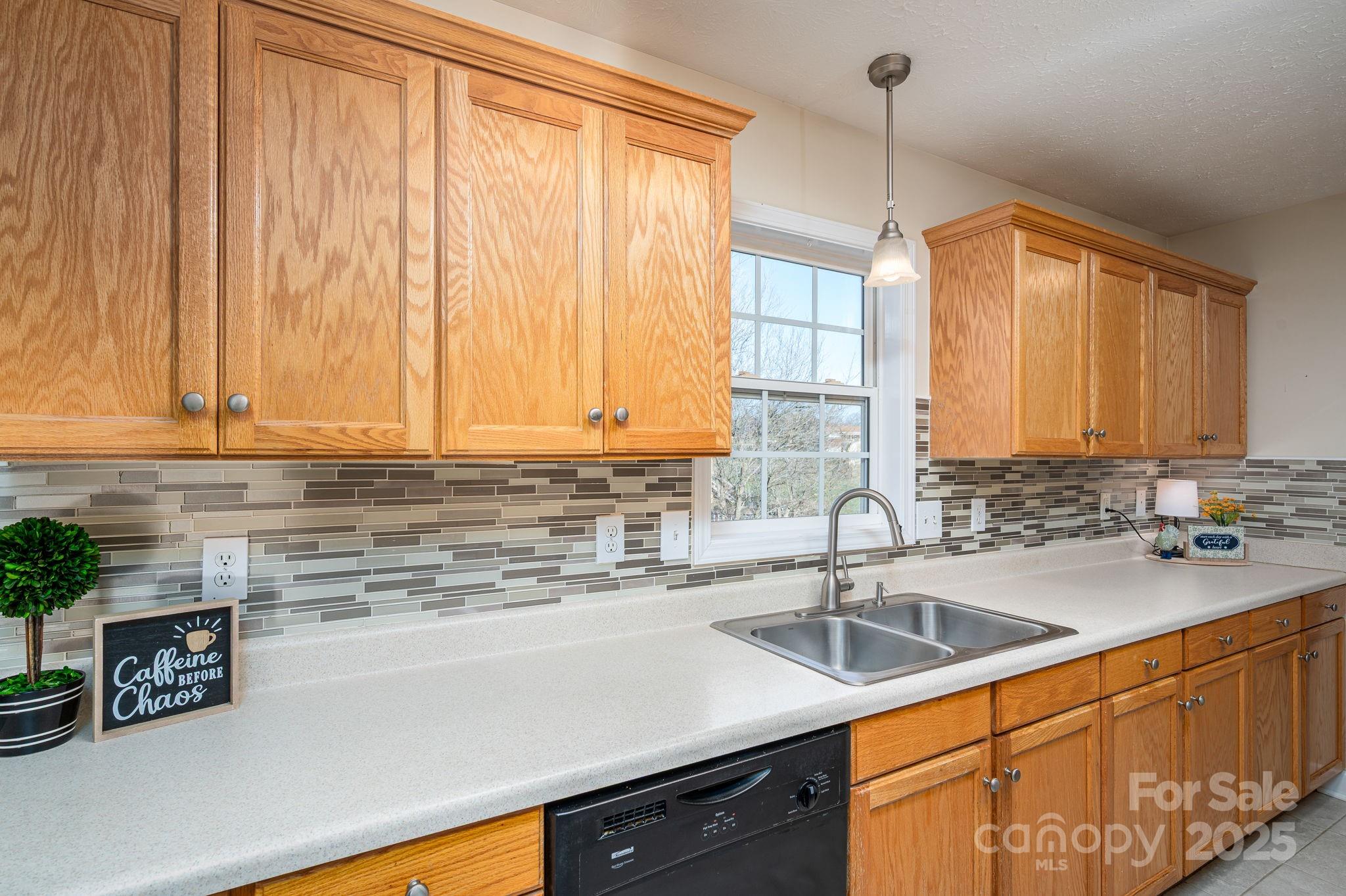 1486 Clear Creek Lane