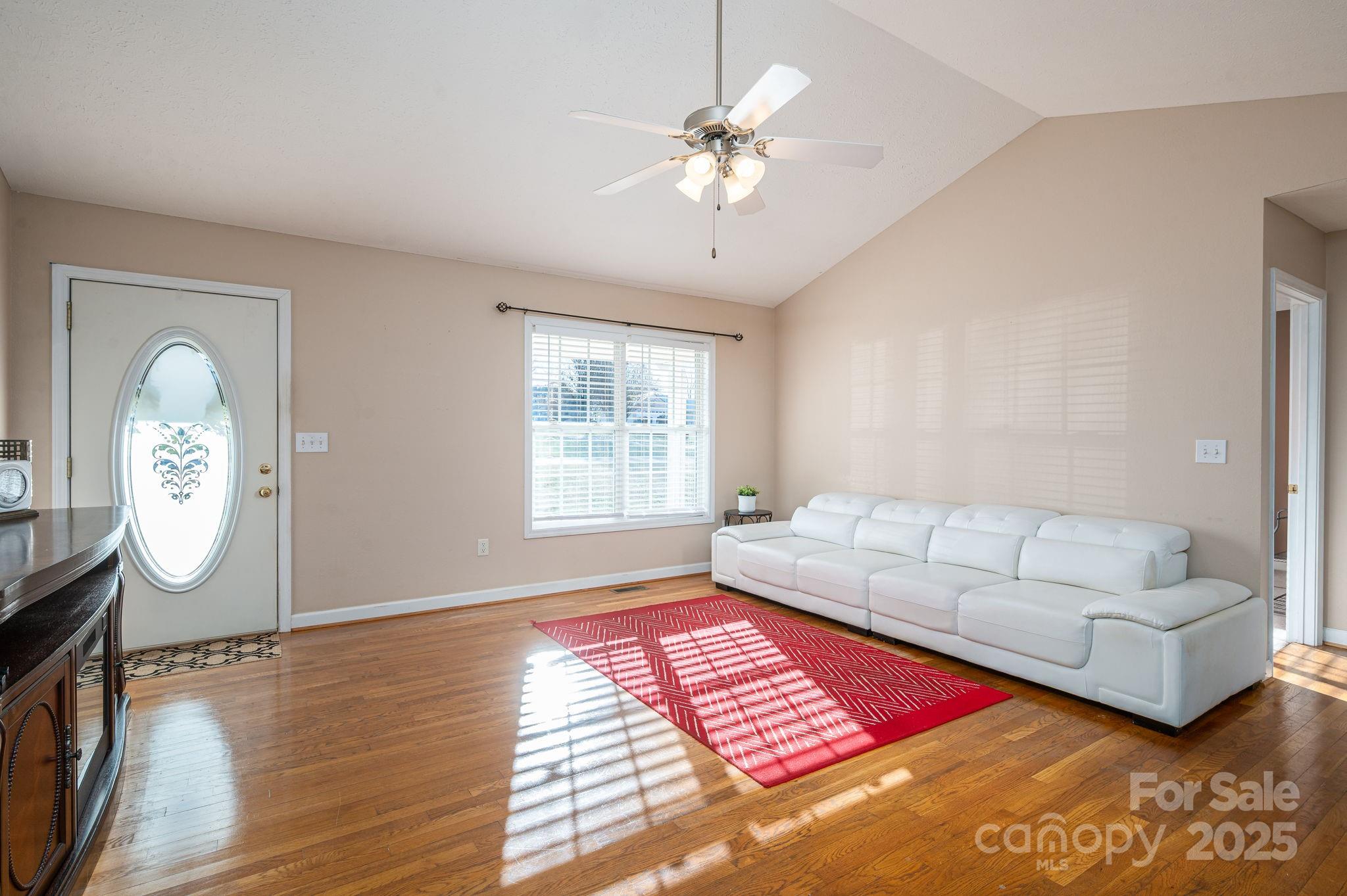 1486 Clear Creek Lane