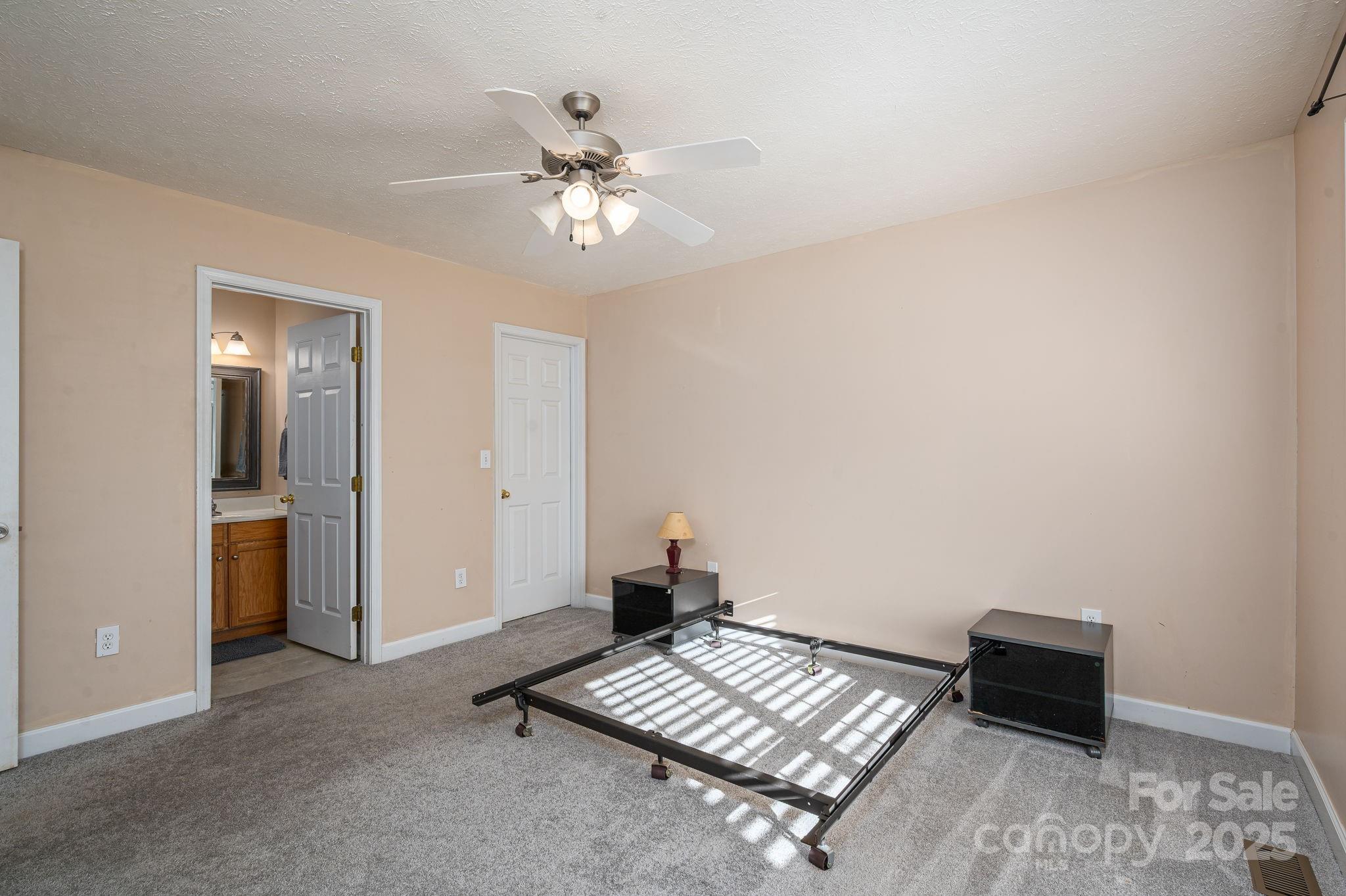 1486 Clear Creek Lane
